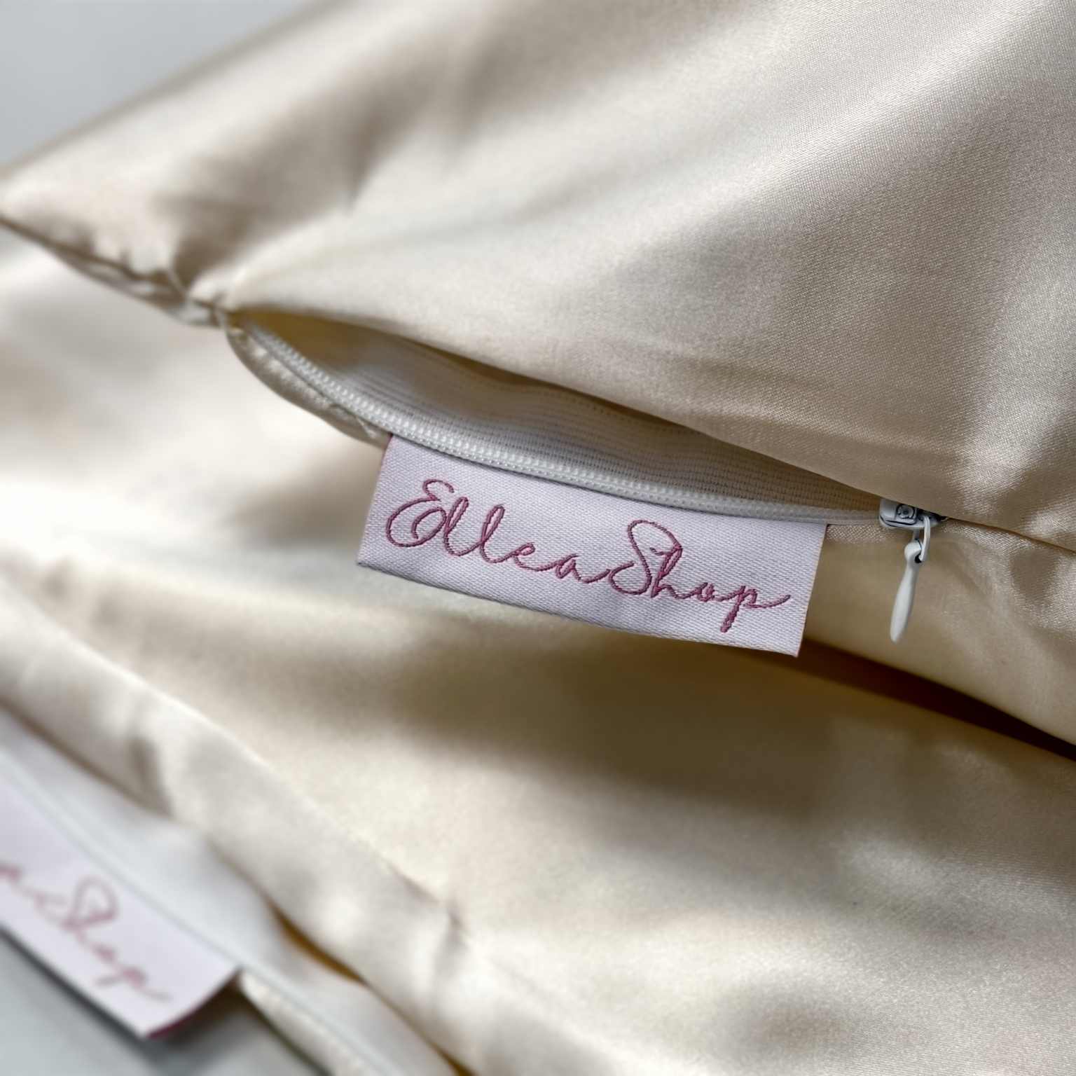 The Satin Pillowcase - ElleaShop