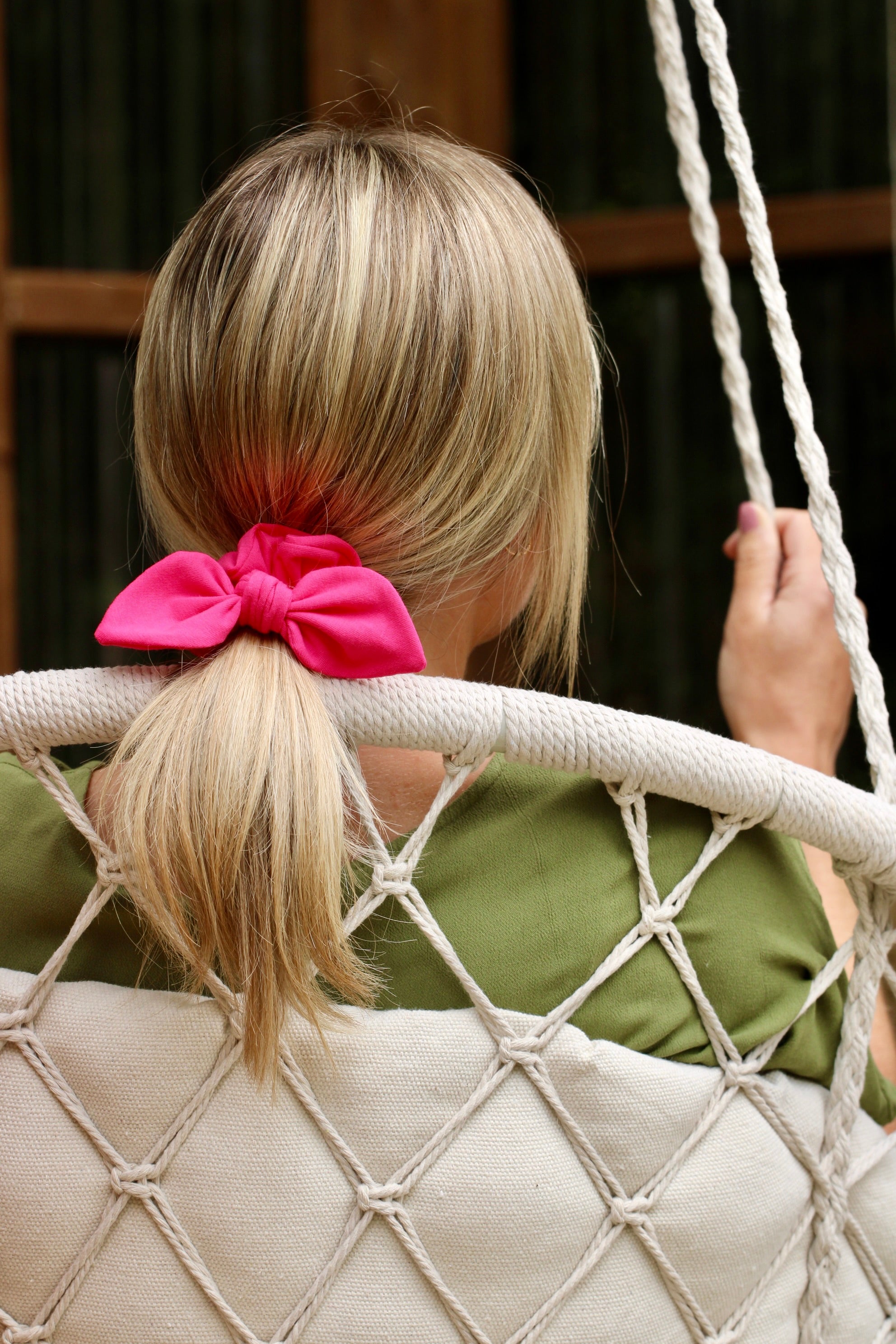 Hot Crush Bow Scrunchie - ElleaShop