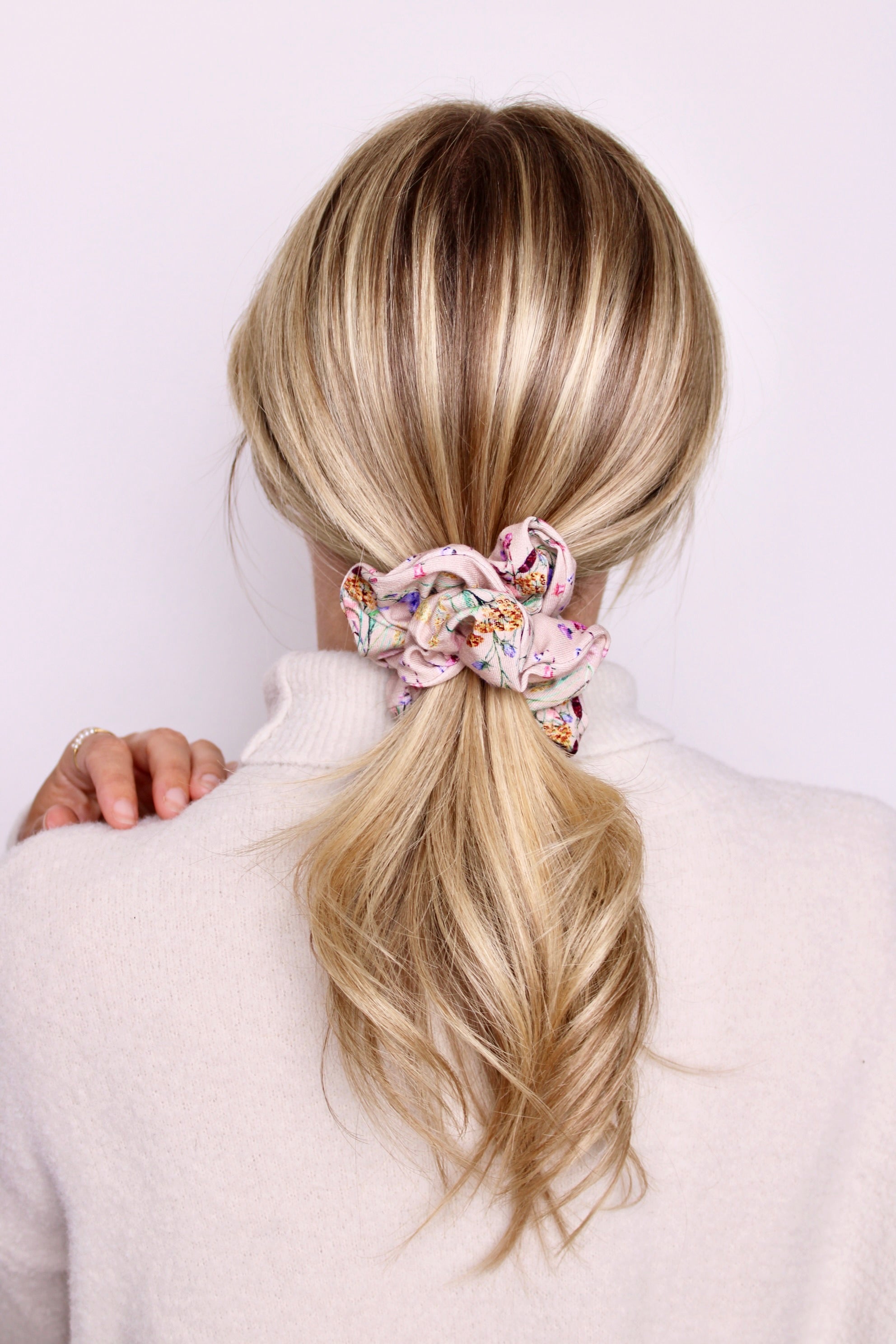 Beatrice Floral Scrunchie - ElleaShop