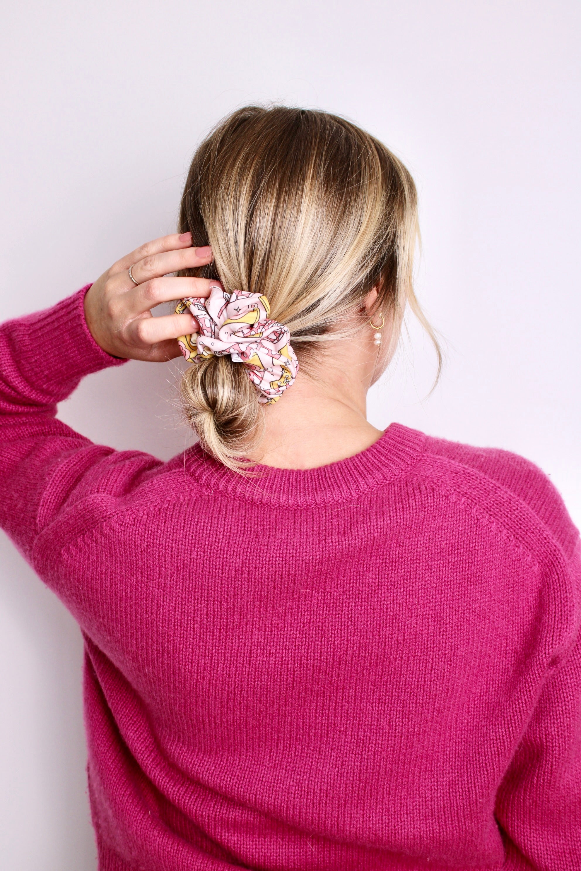 Love You a Latte Scrunchie - ElleaShop