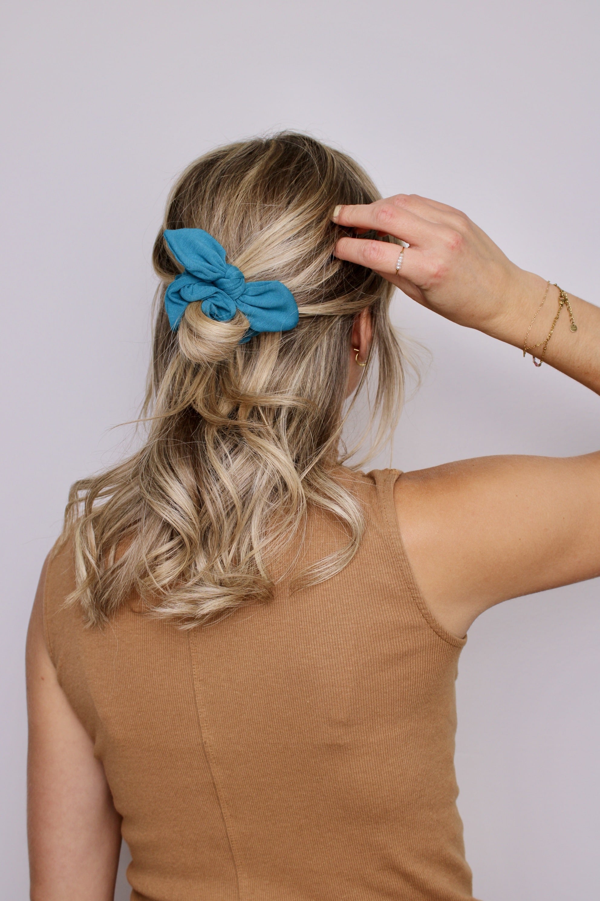 Teal Bow Scrunchie - ElleaShop