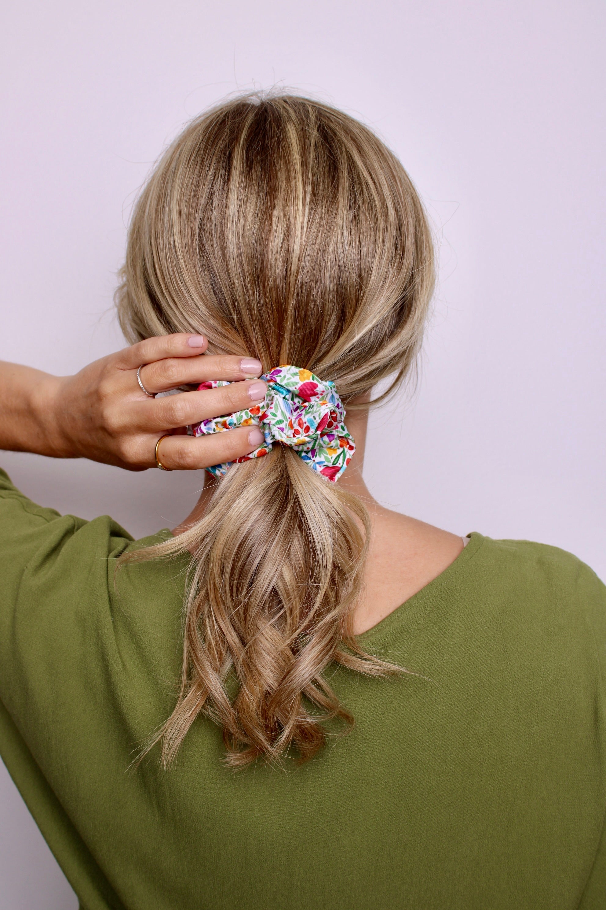 Wildflower Scrunchie - ElleaShop