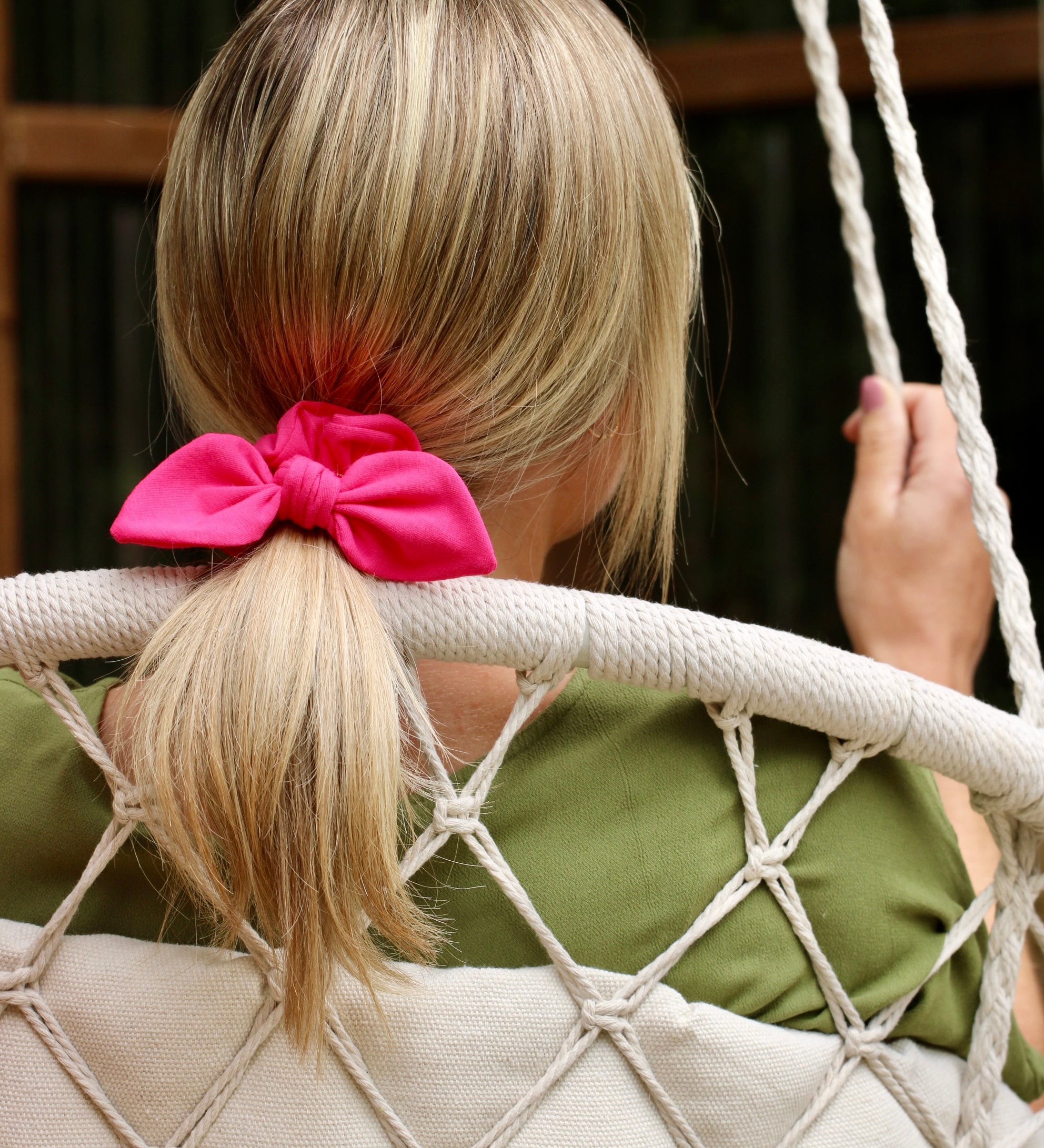 Hot Crush Bow Scrunchie - ElleaShop