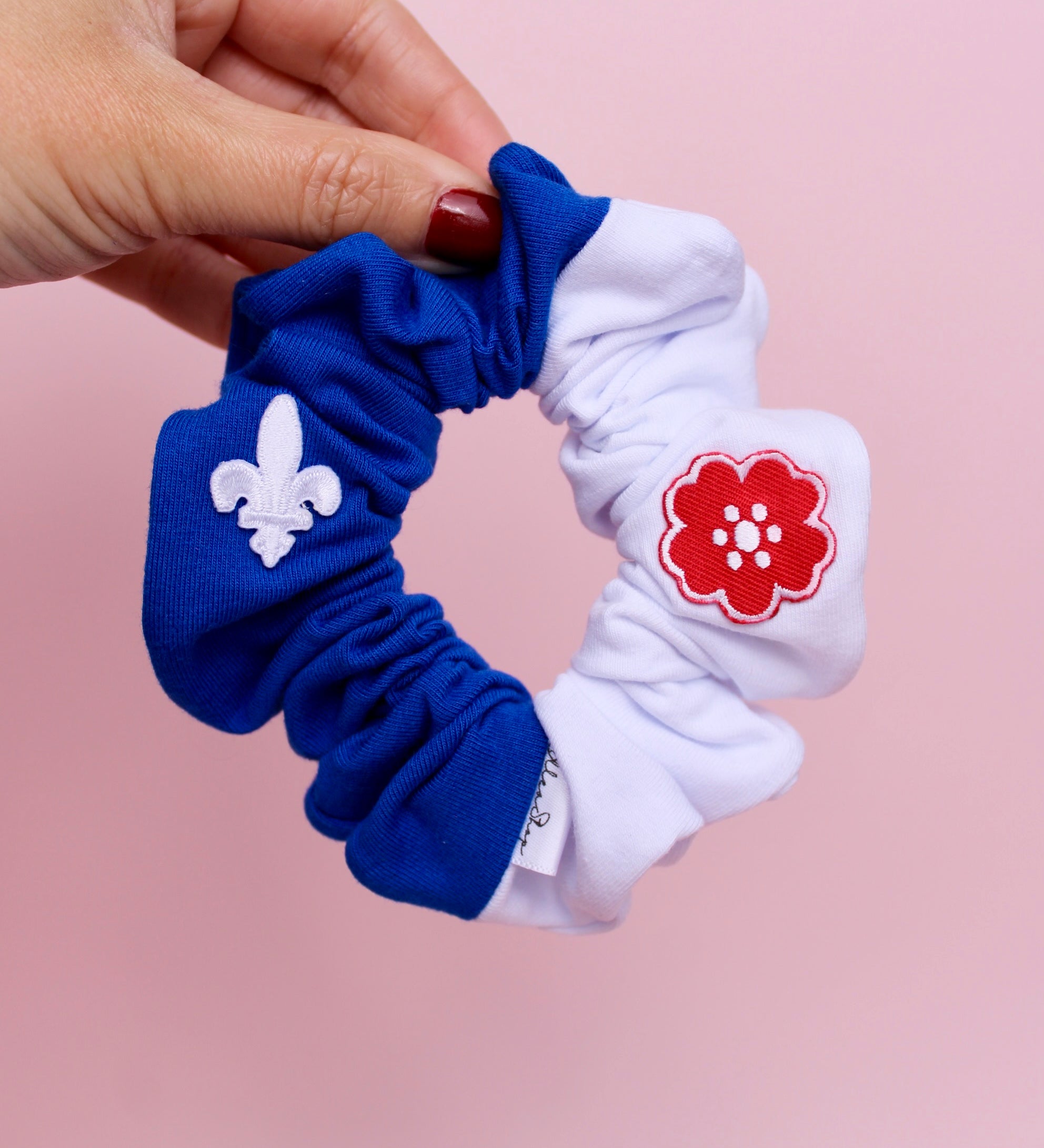 Franco-Albertan Scrunchie