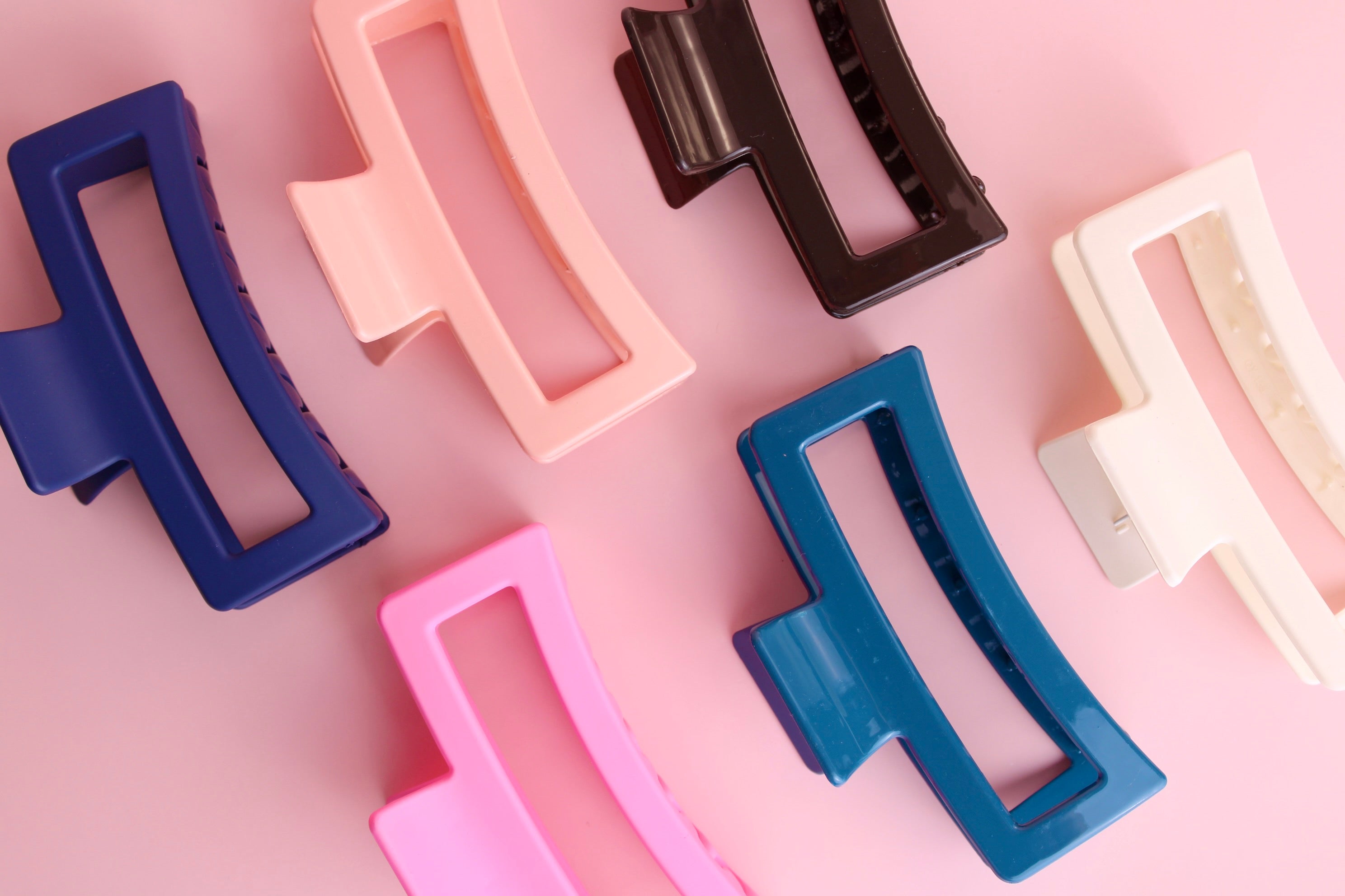 Matte Steal Jumbo Claw Clip - ElleaShop