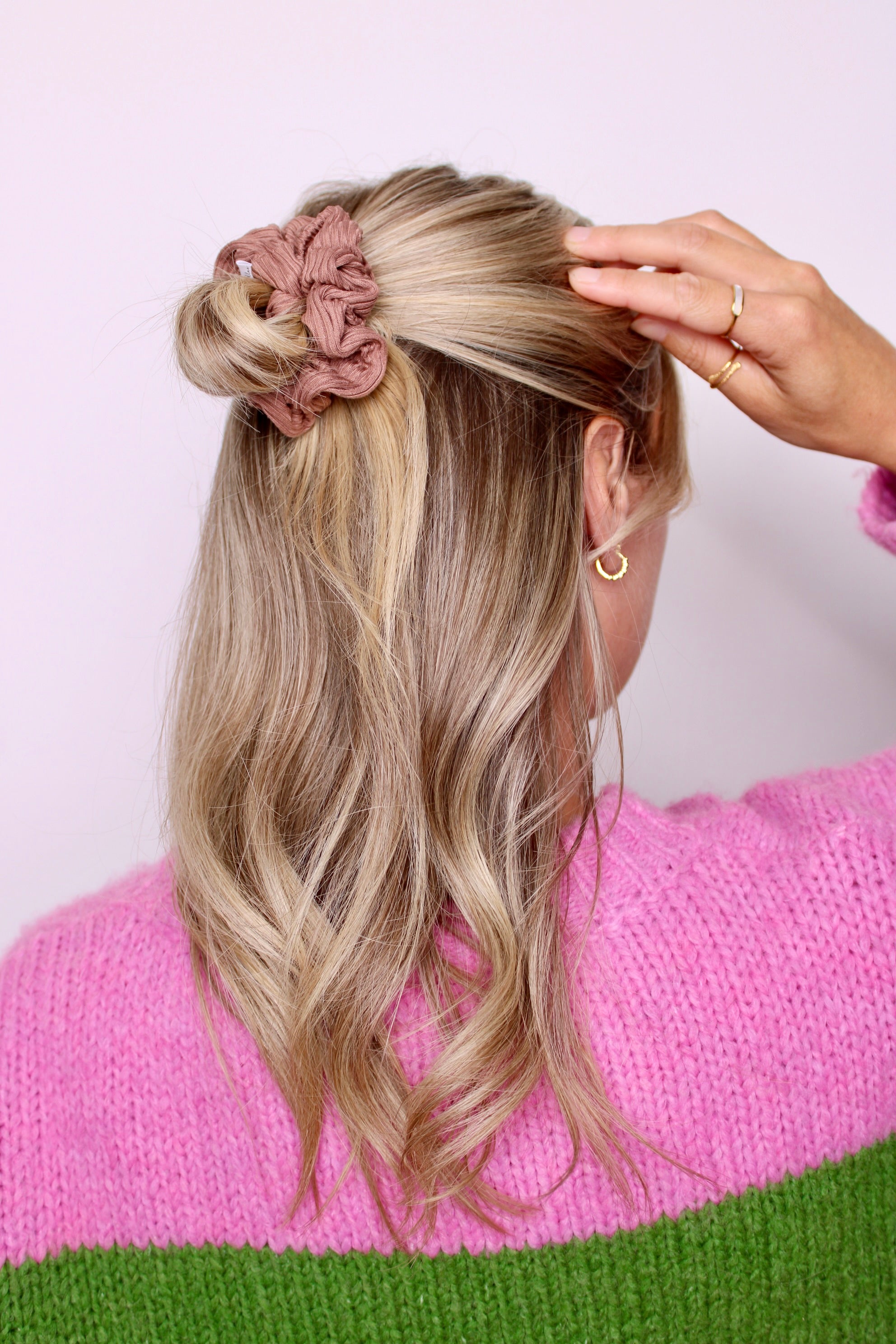 Mocha Soft Ribbed Scrunchie - ElleaShop