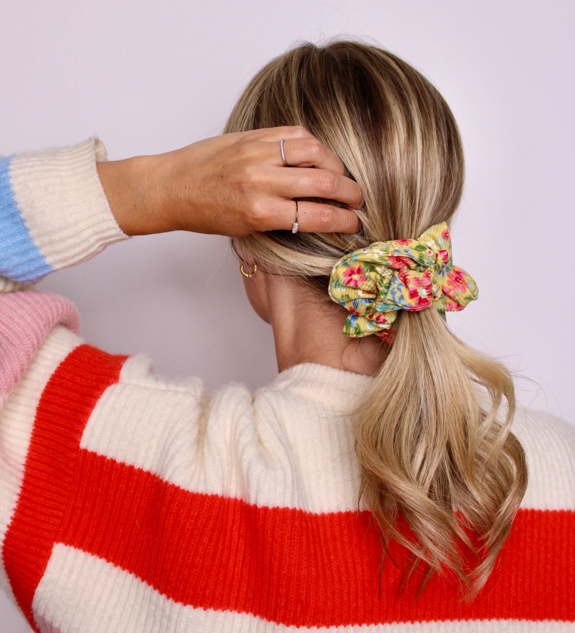Golden Garden Scrunchie - ElleaShop