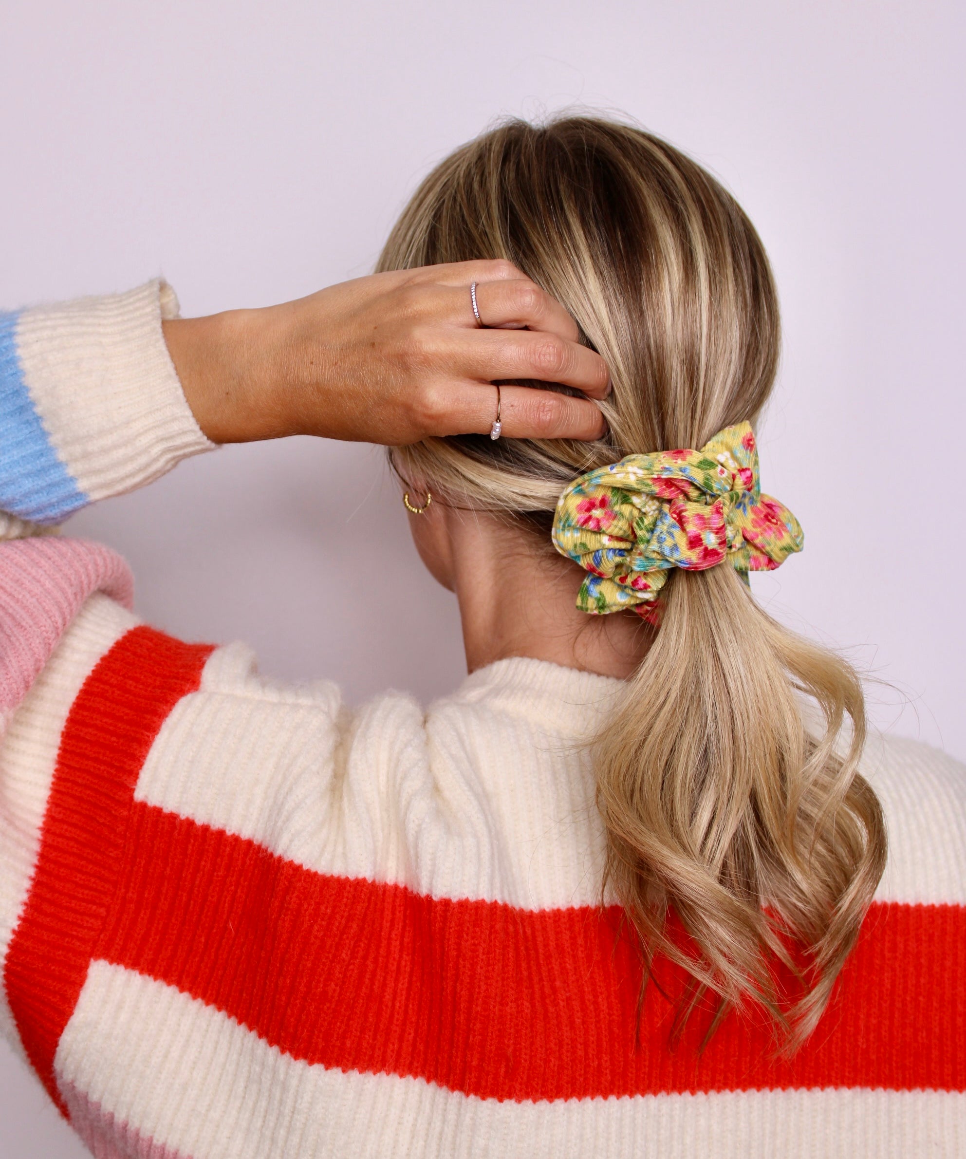 Golden Garden Scrunchie - ElleaShop