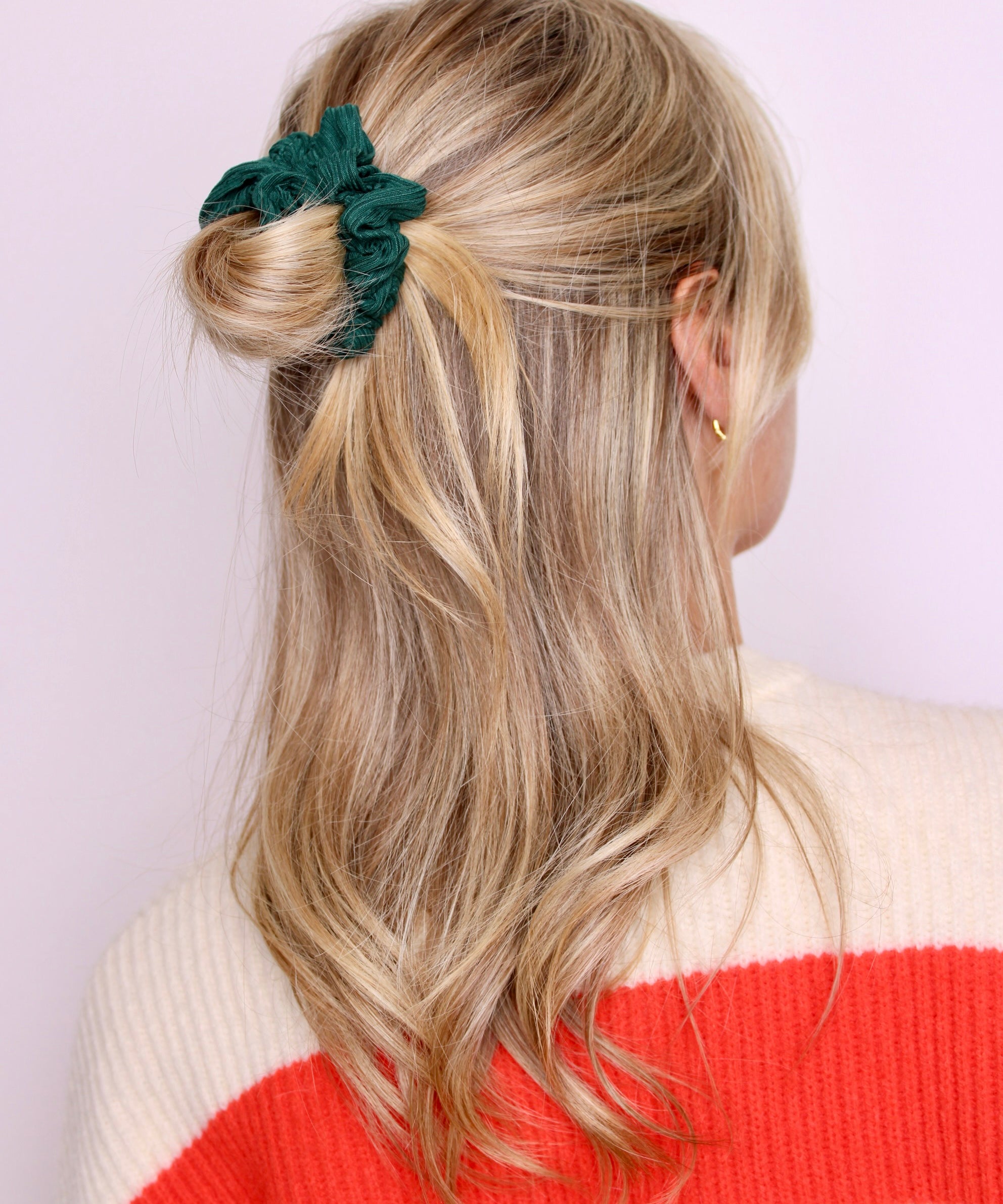 Spruce Ribbed Scrunchie - ElleaShop