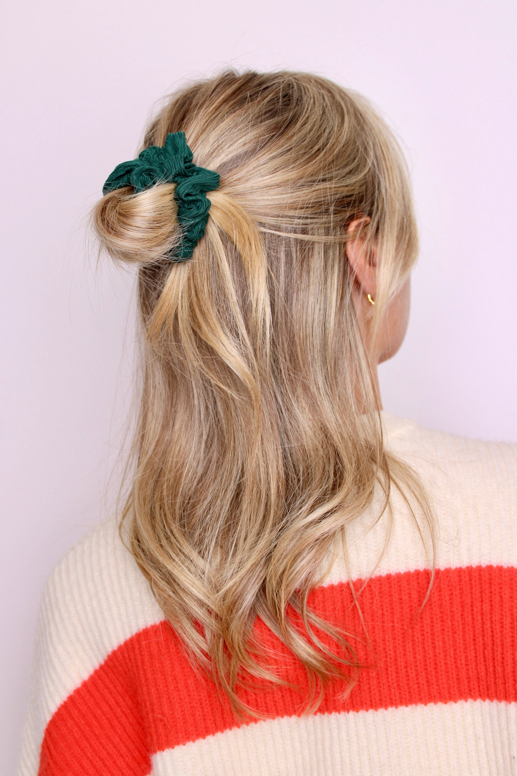 Spruce Ribbed Scrunchie - ElleaShop