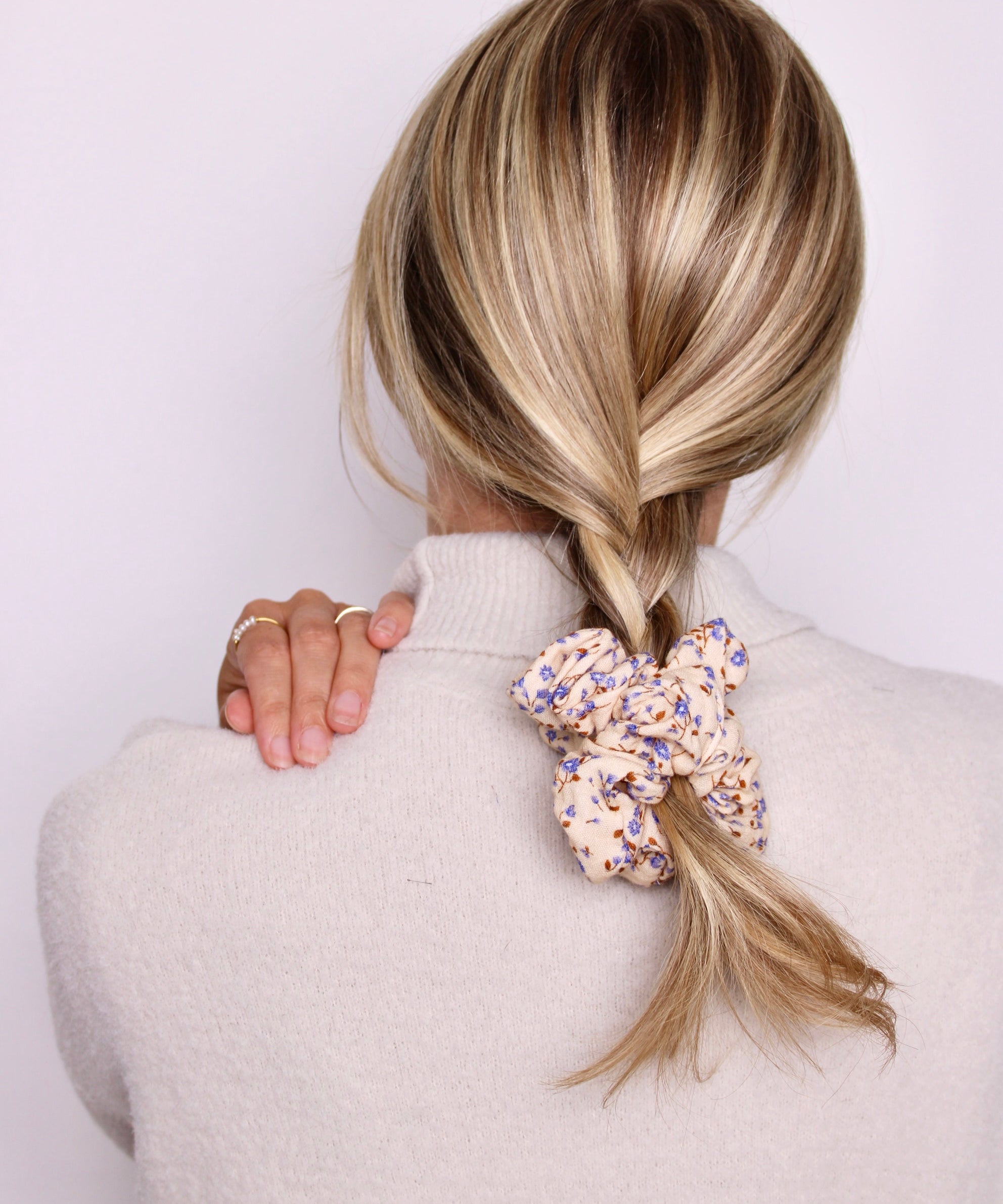 Wildflower Muslin Scrunchie - ElleaShop