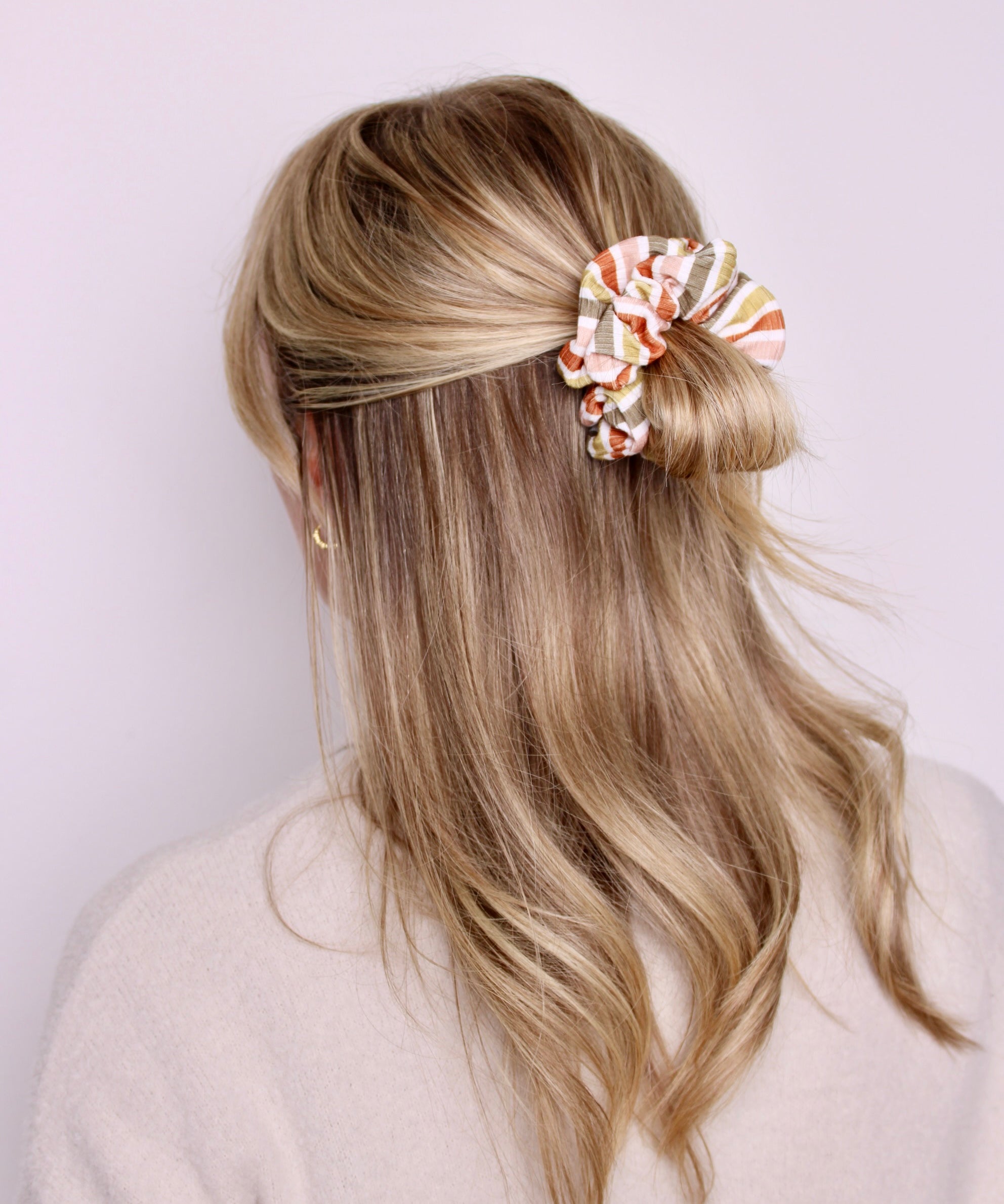 Autumn Stripes Ribbed Scrunchie - ElleaShop