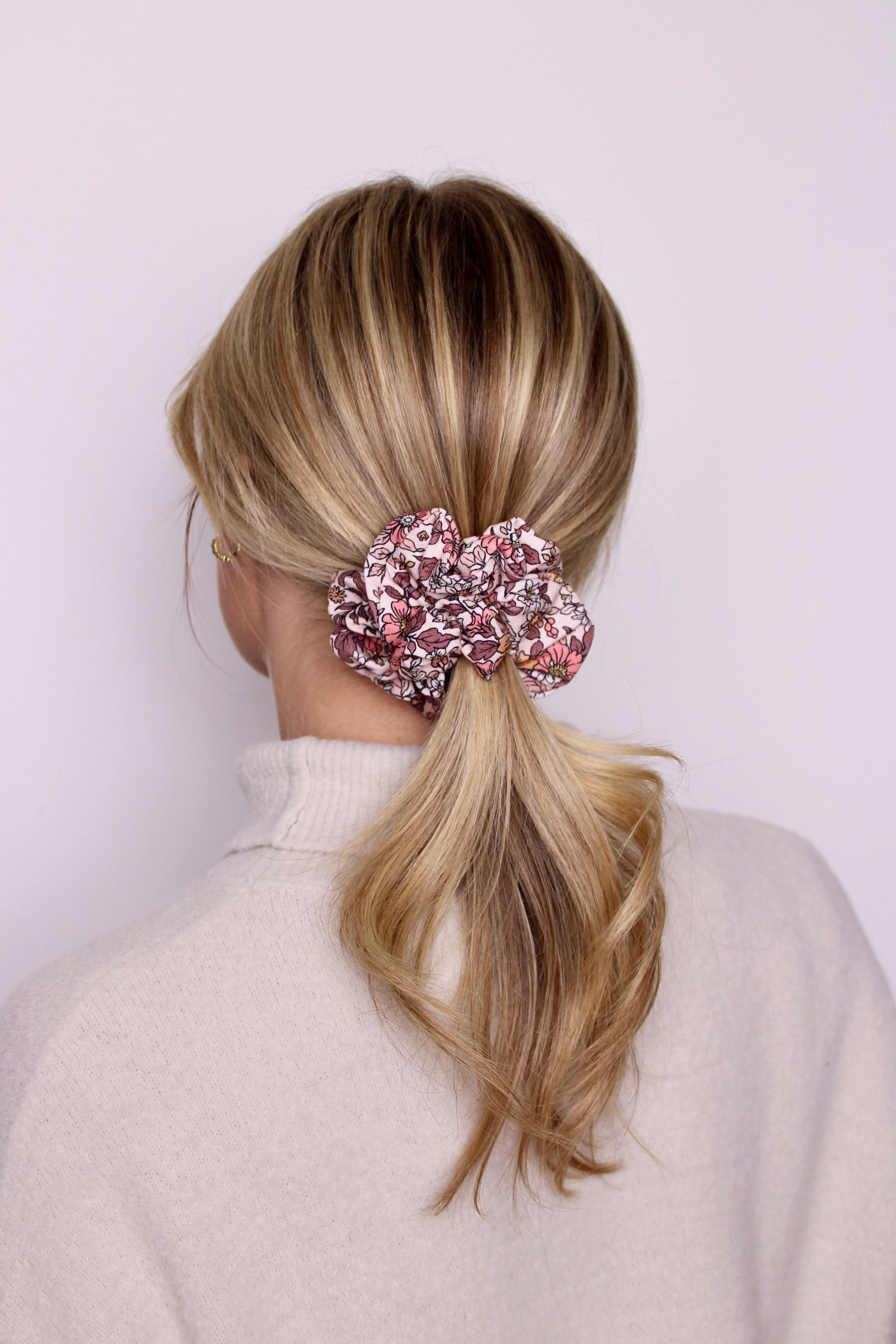 Clara Floral Scrunchie - ElleaShop