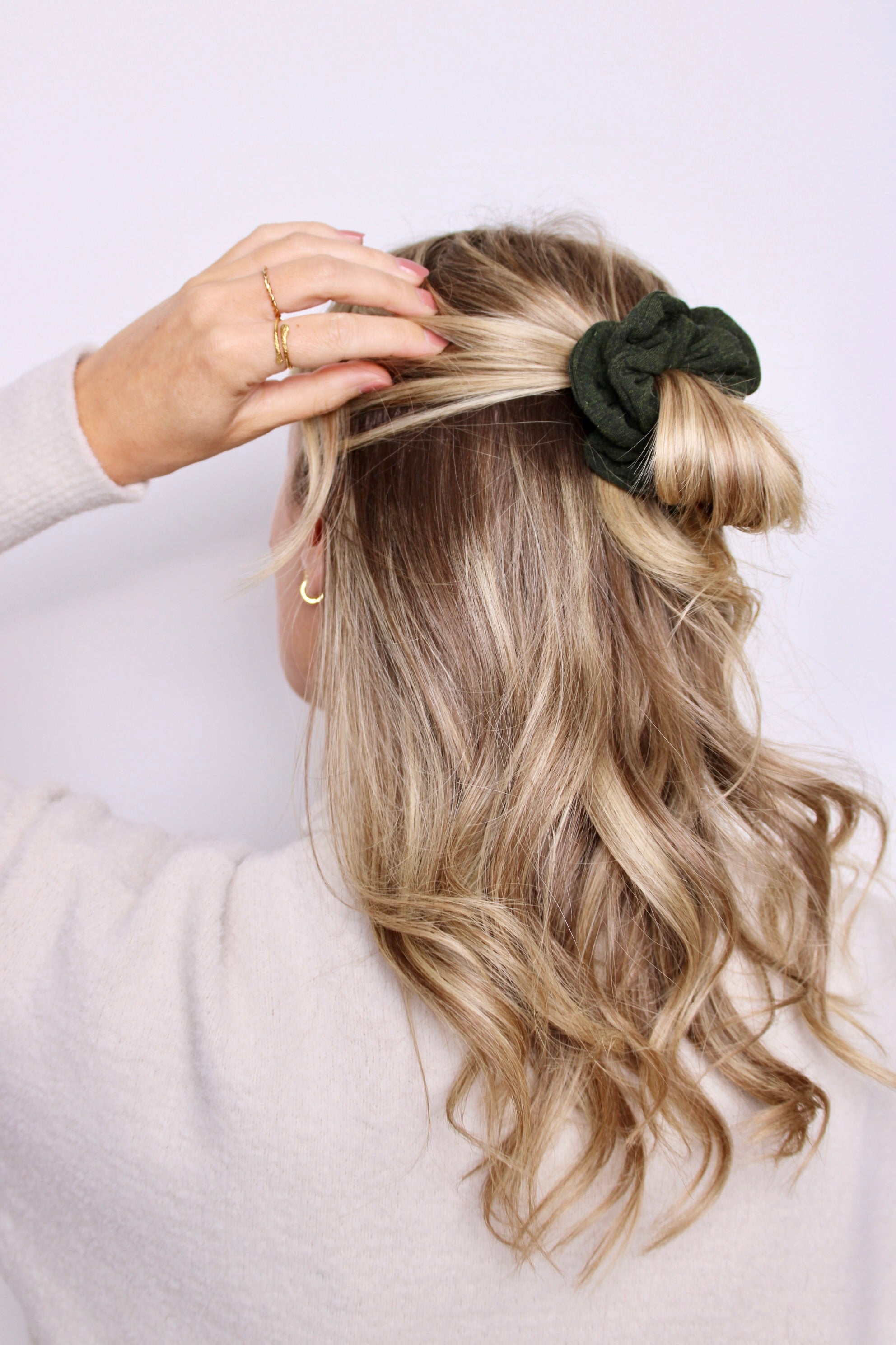 Pine Sweater Scrunchie - ElleaShop