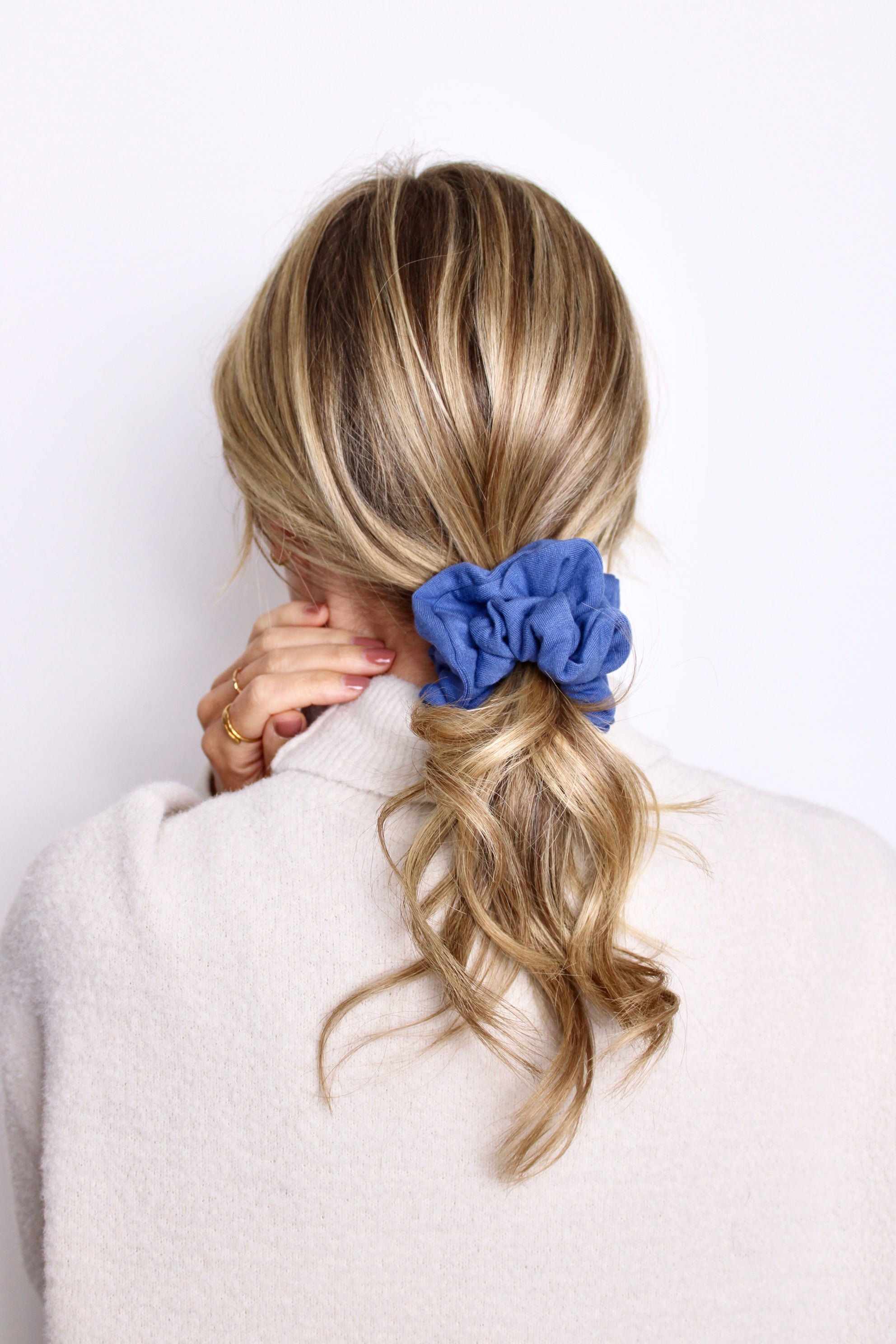 Cornflower Sweater Scrunchie - ElleaShop