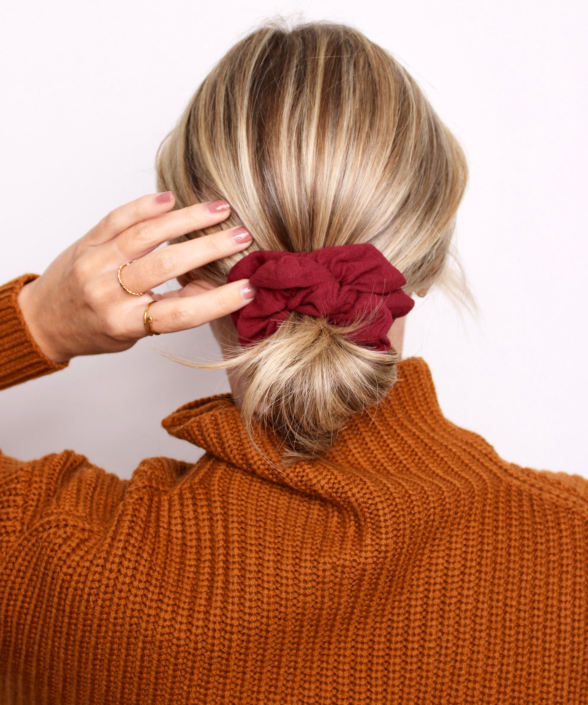 Cabernet Muslin Scrunchie - ElleaShop