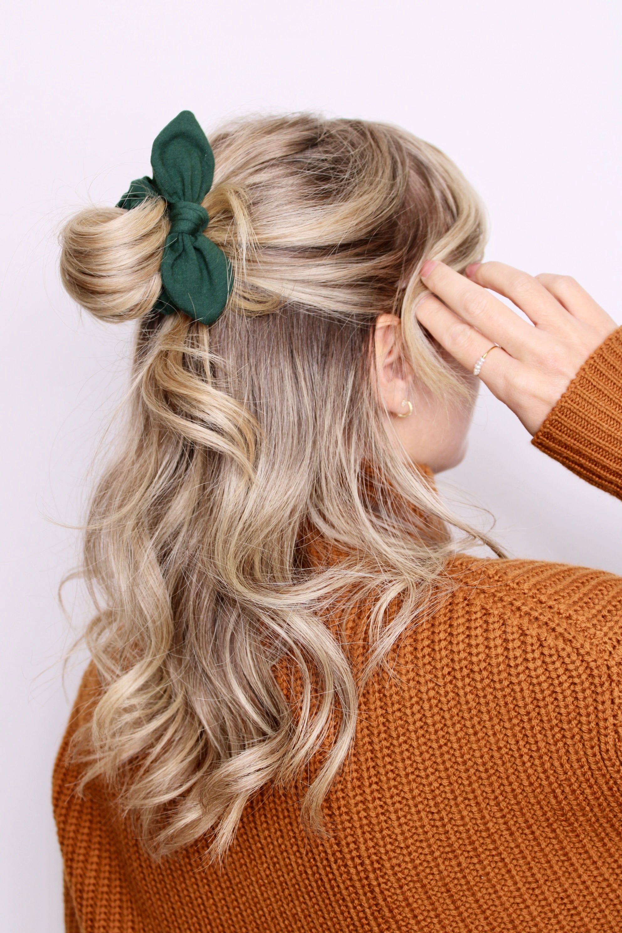 Dark Forest Bow Scrunchie - ElleaShop