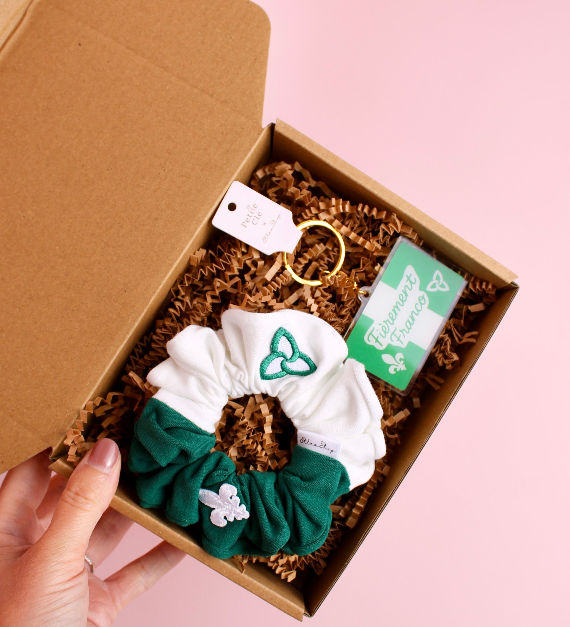 Franco-Ontarian Scrunchie - ElleaShop