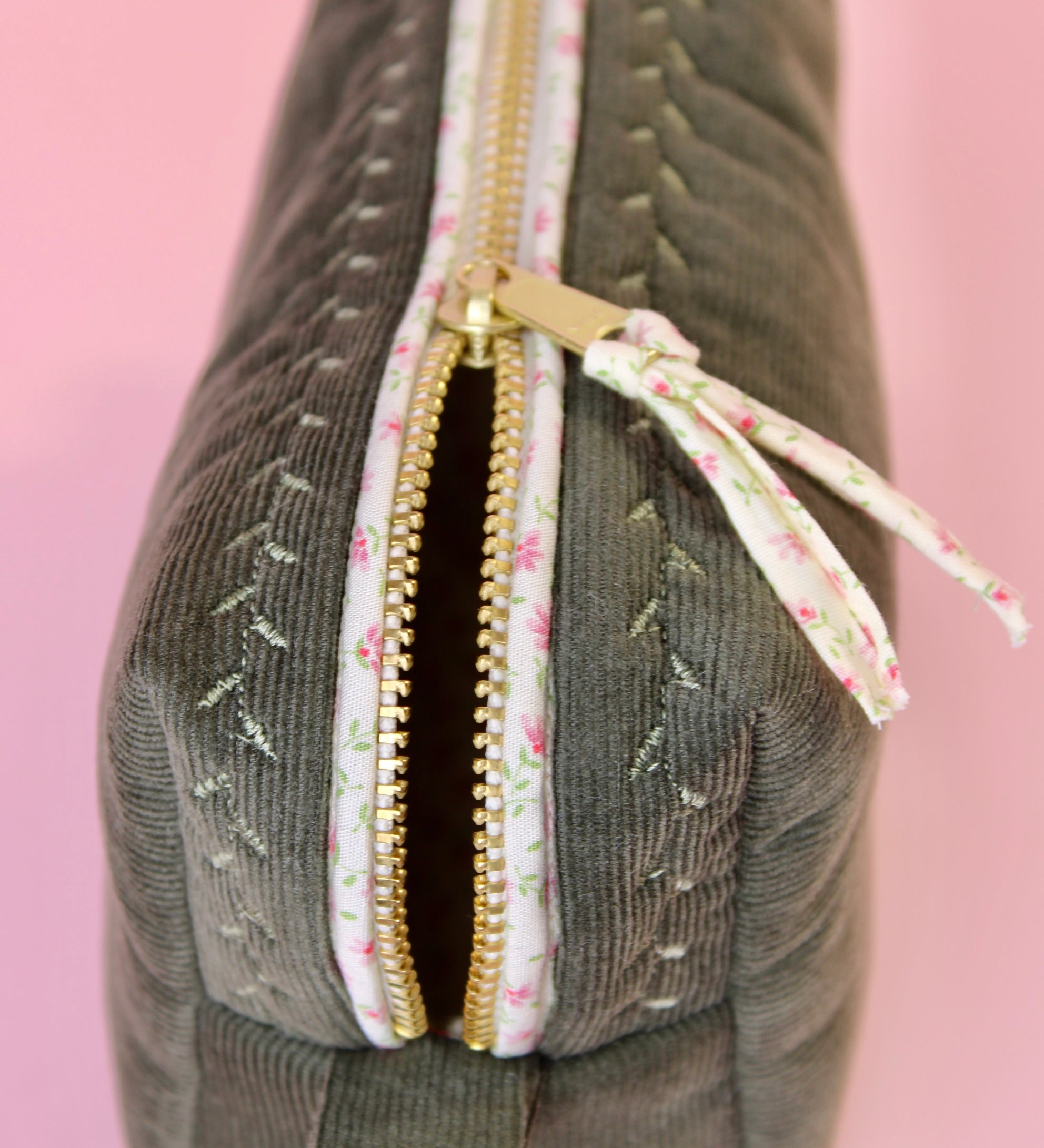 Mini Makeup Pouch Pine - ElleaShop