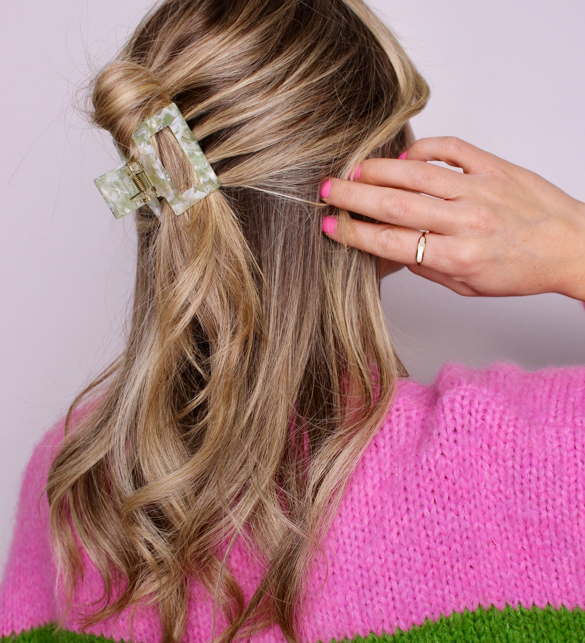 Sage Crystal Mini Claw Clip - ElleaShop