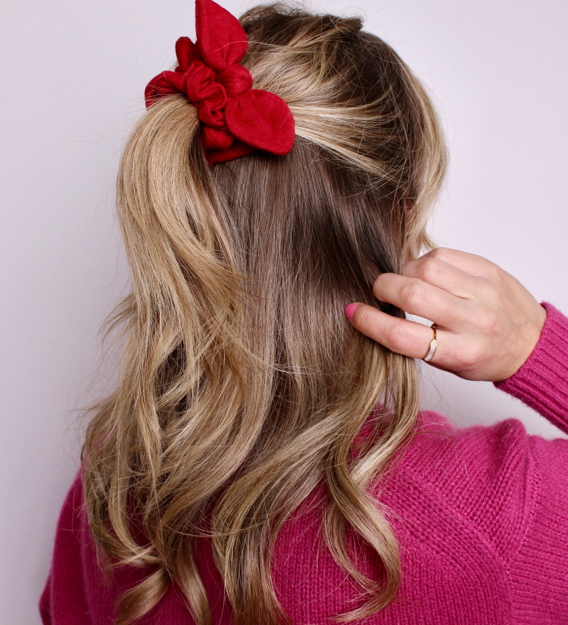 Valentina Bow Scrunchie - ElleaShop