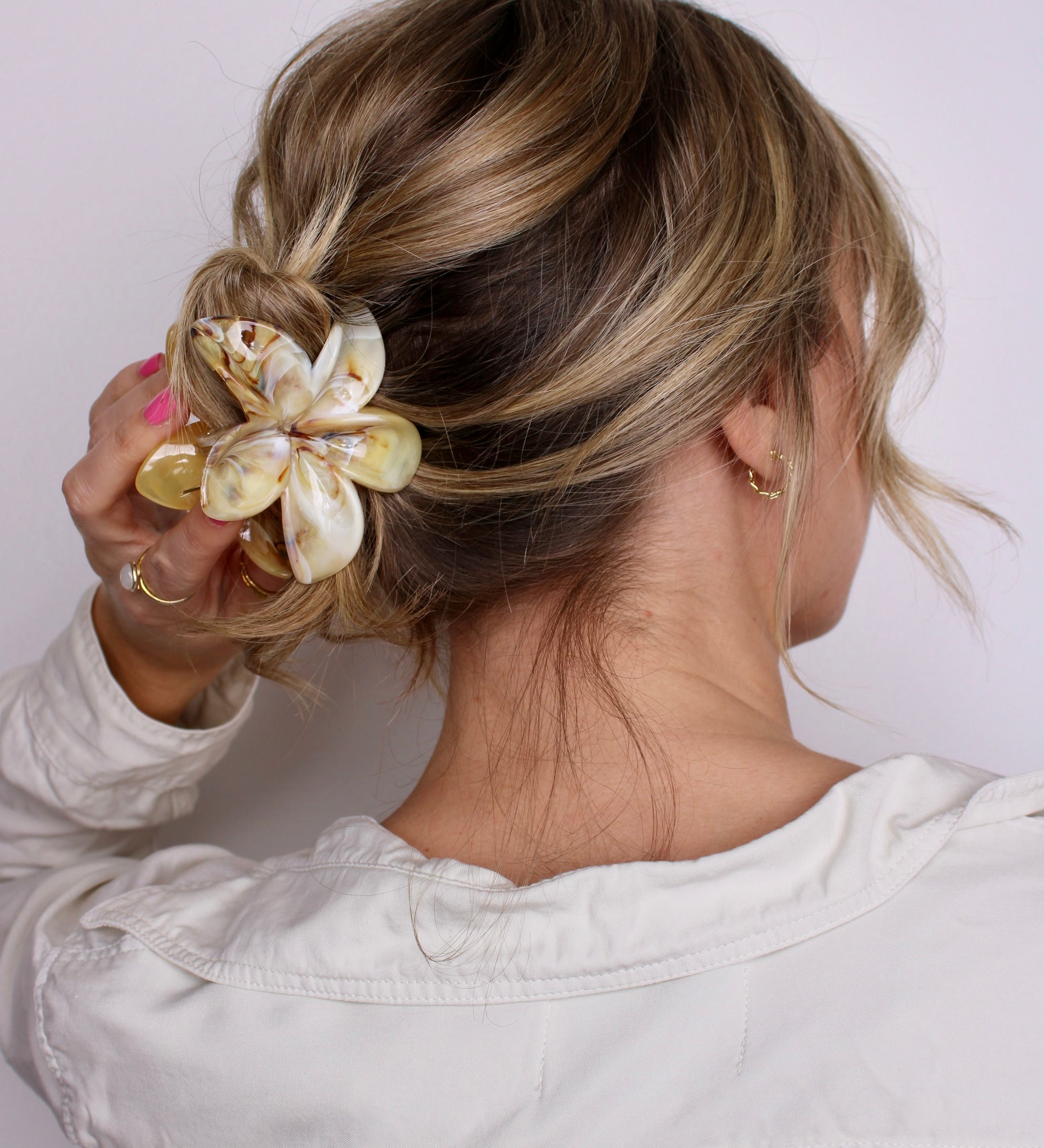 Honey Amber Flower Claw Clip - ElleaShop