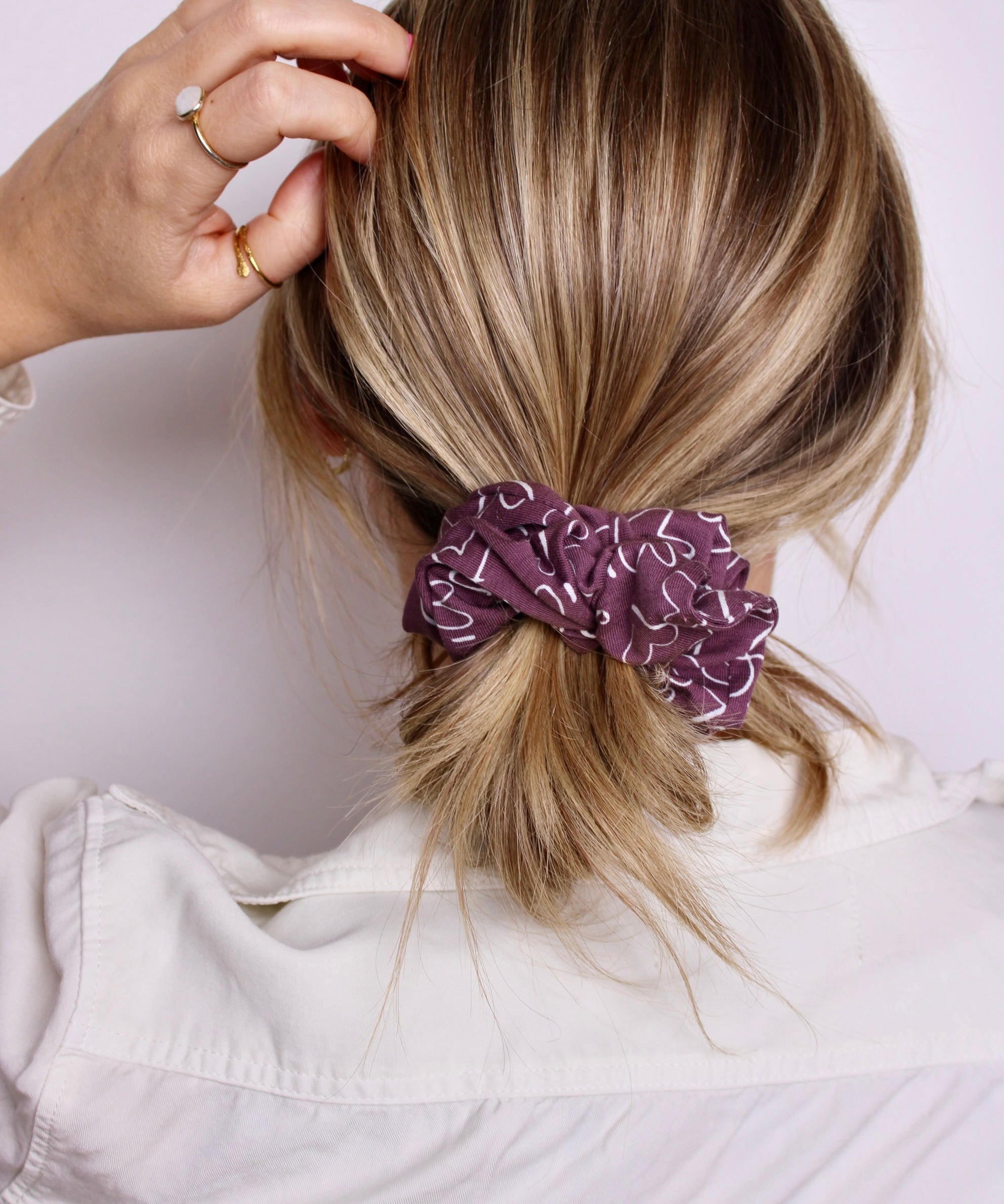 Purple Hearts Scrunchie - ElleaShop