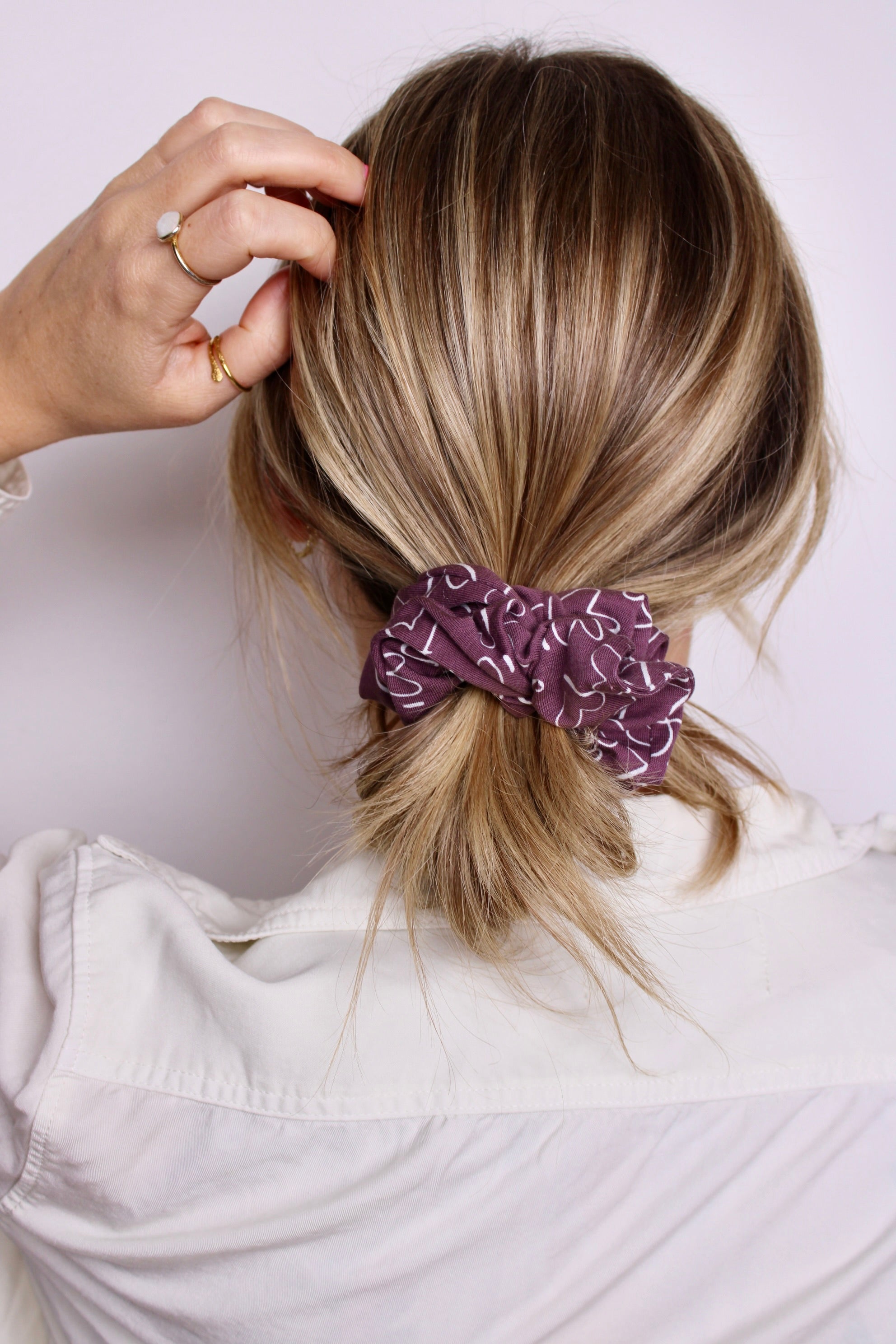 Purple Hearts Scrunchie - ElleaShop