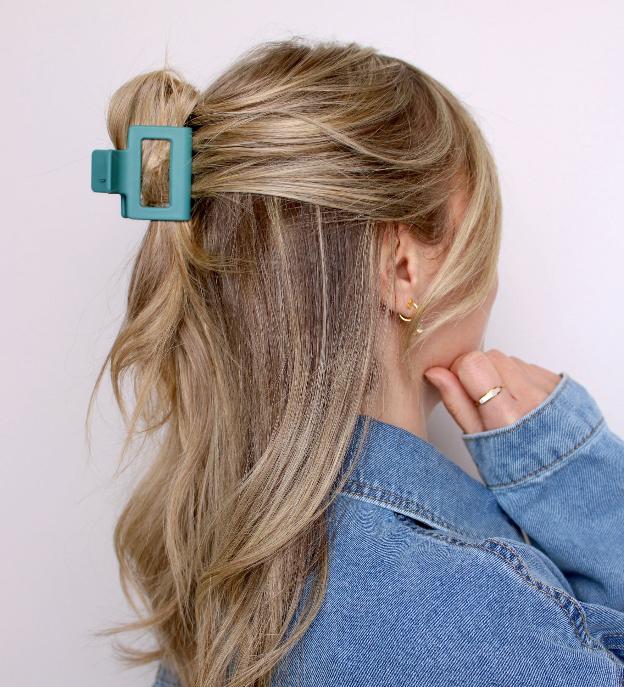 Turquoise Mini Claw Clip - ElleaShop