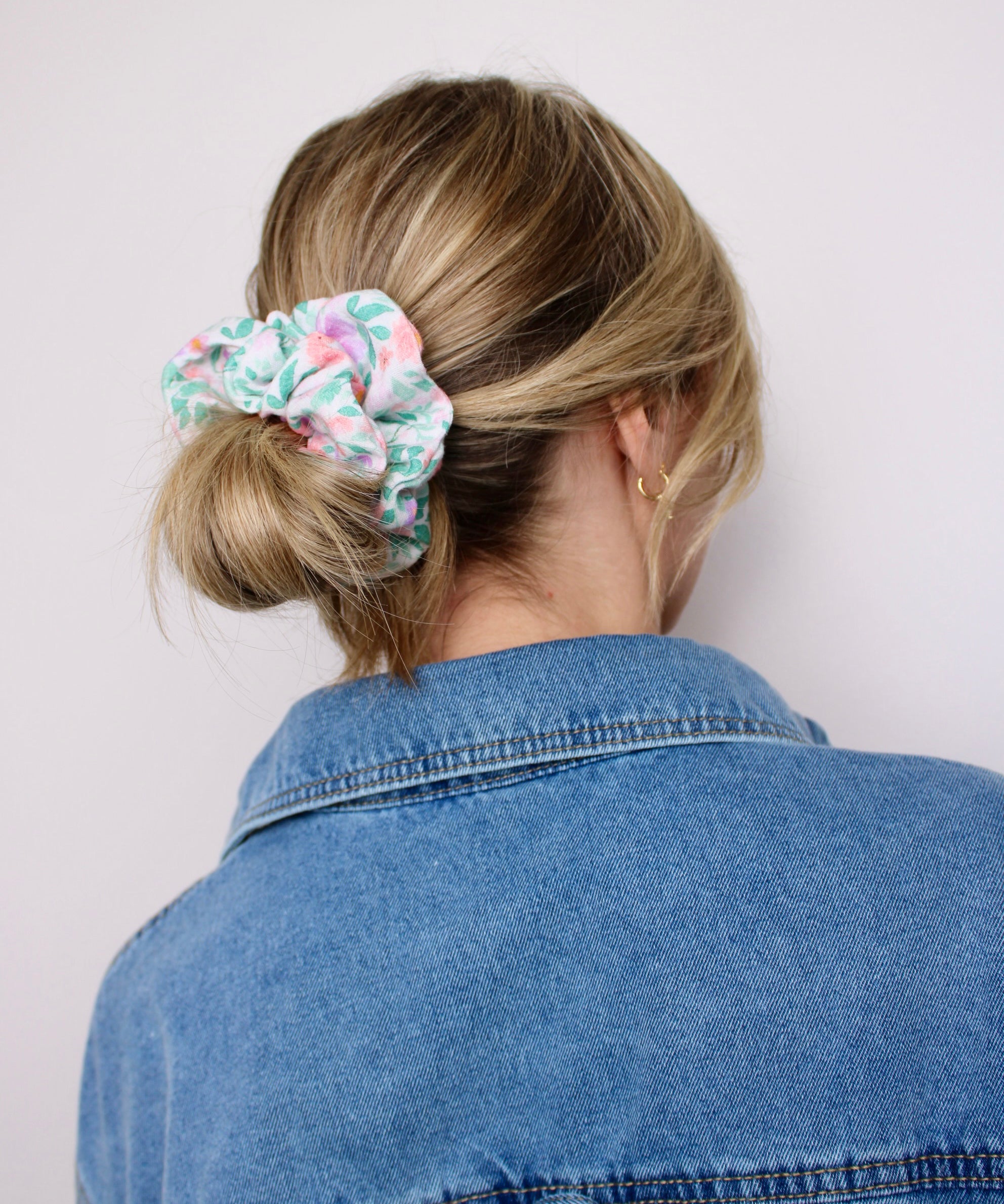 Blossom Breeze Muslin Scrunchie - ElleaShop