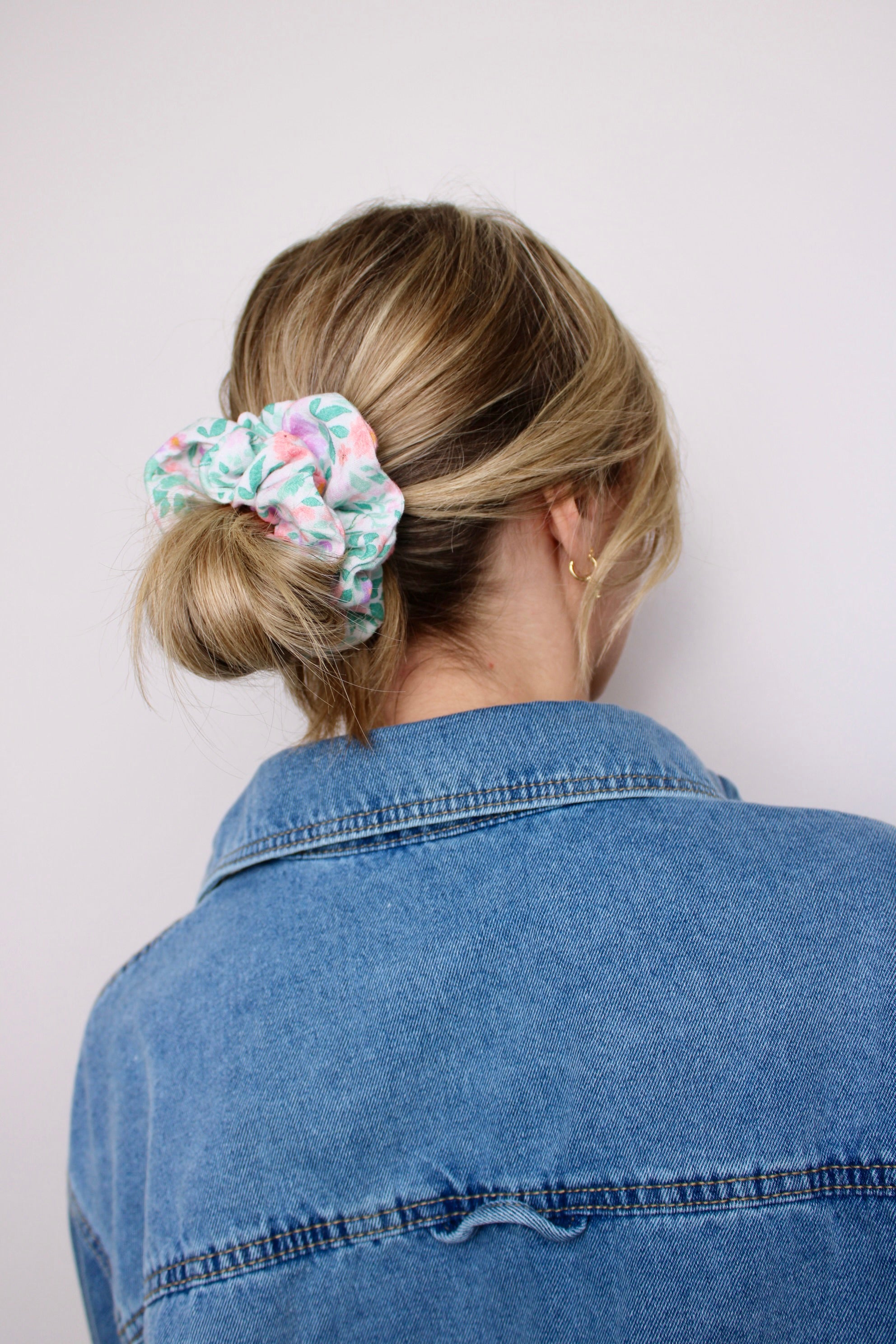 Blossom Breeze Muslin Scrunchie - ElleaShop