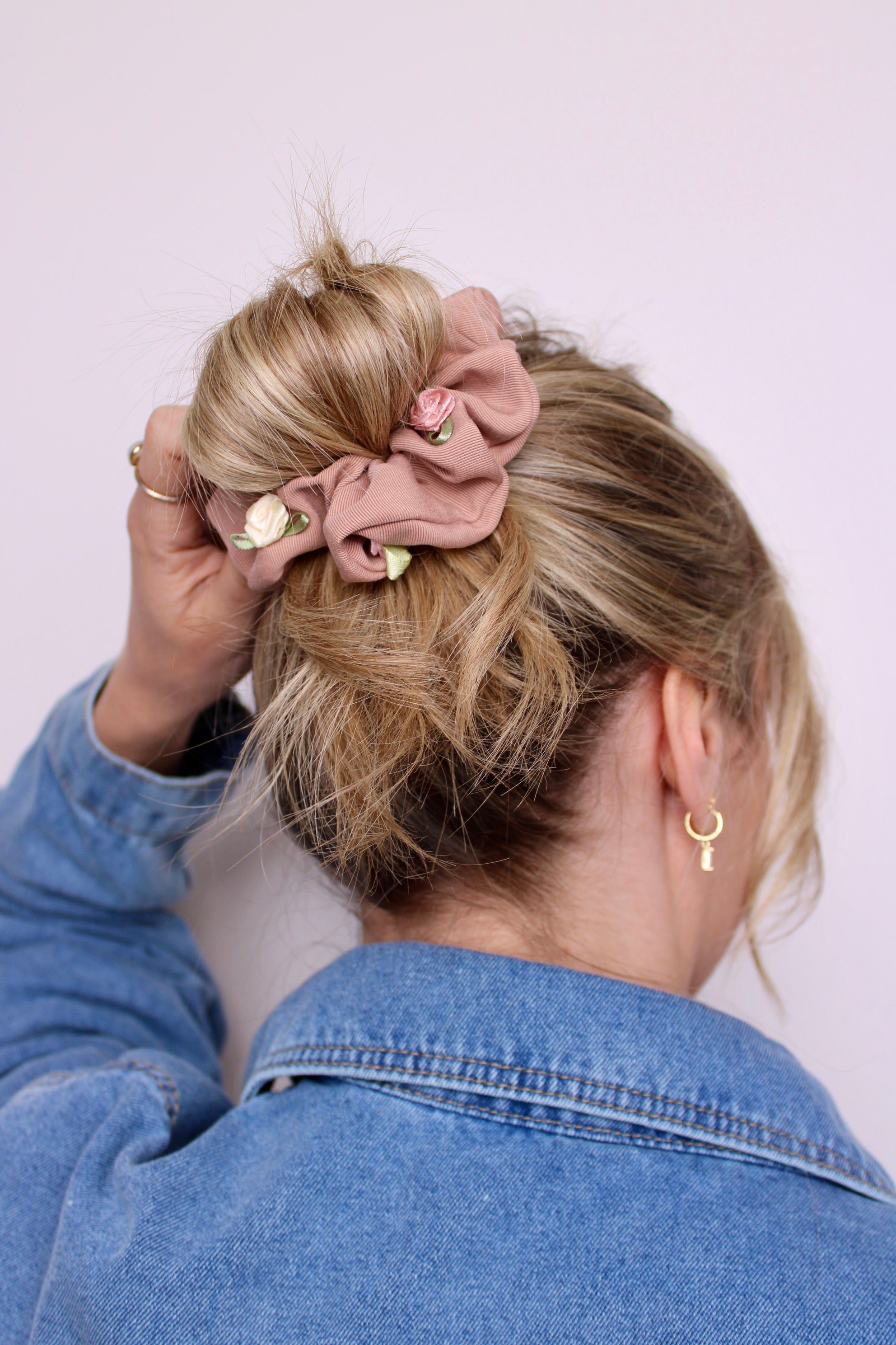 Blushing Rosette Scrunchie - ElleaShop