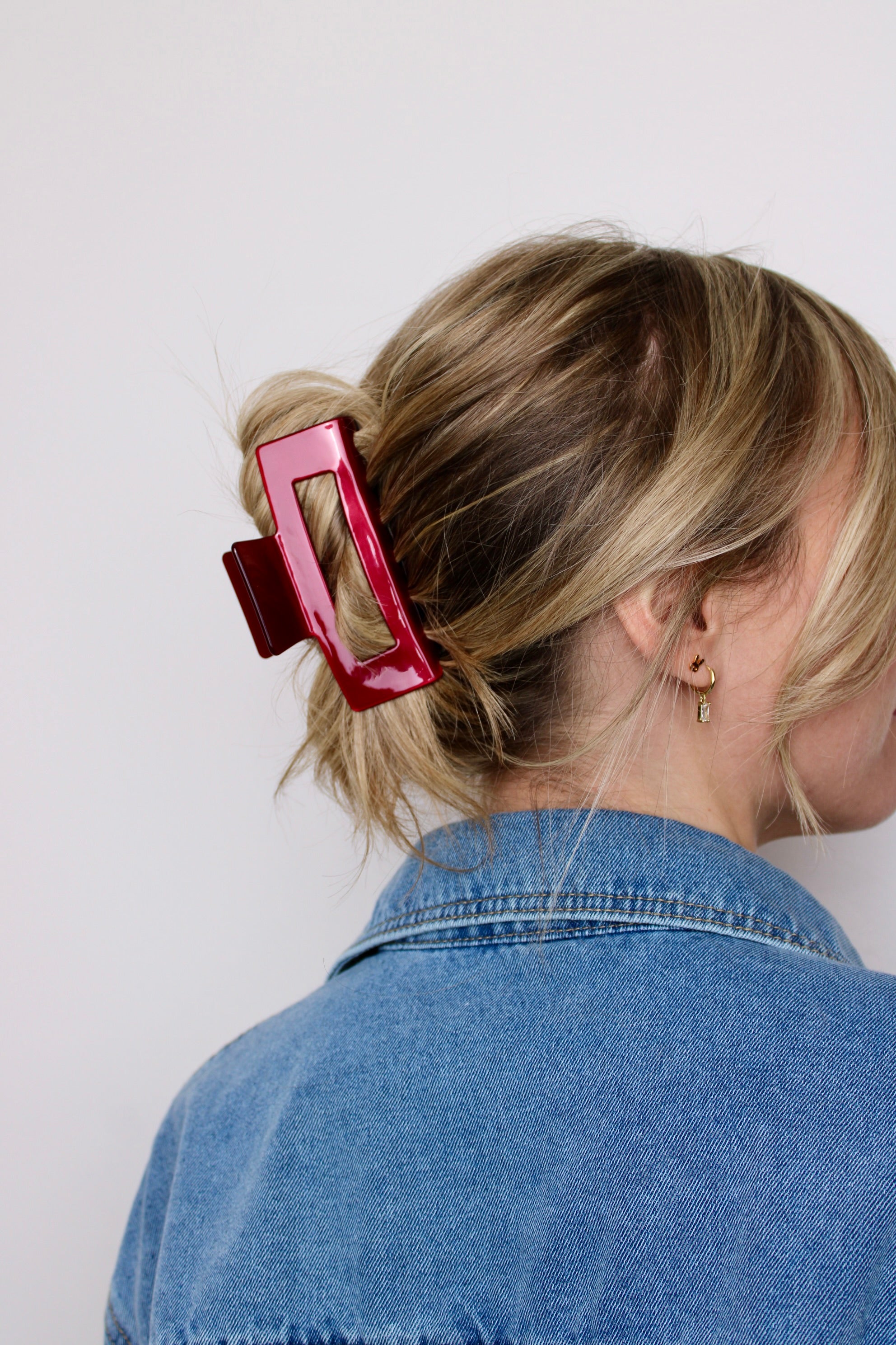 Berrylicious Medium Claw Clip - ElleaShop