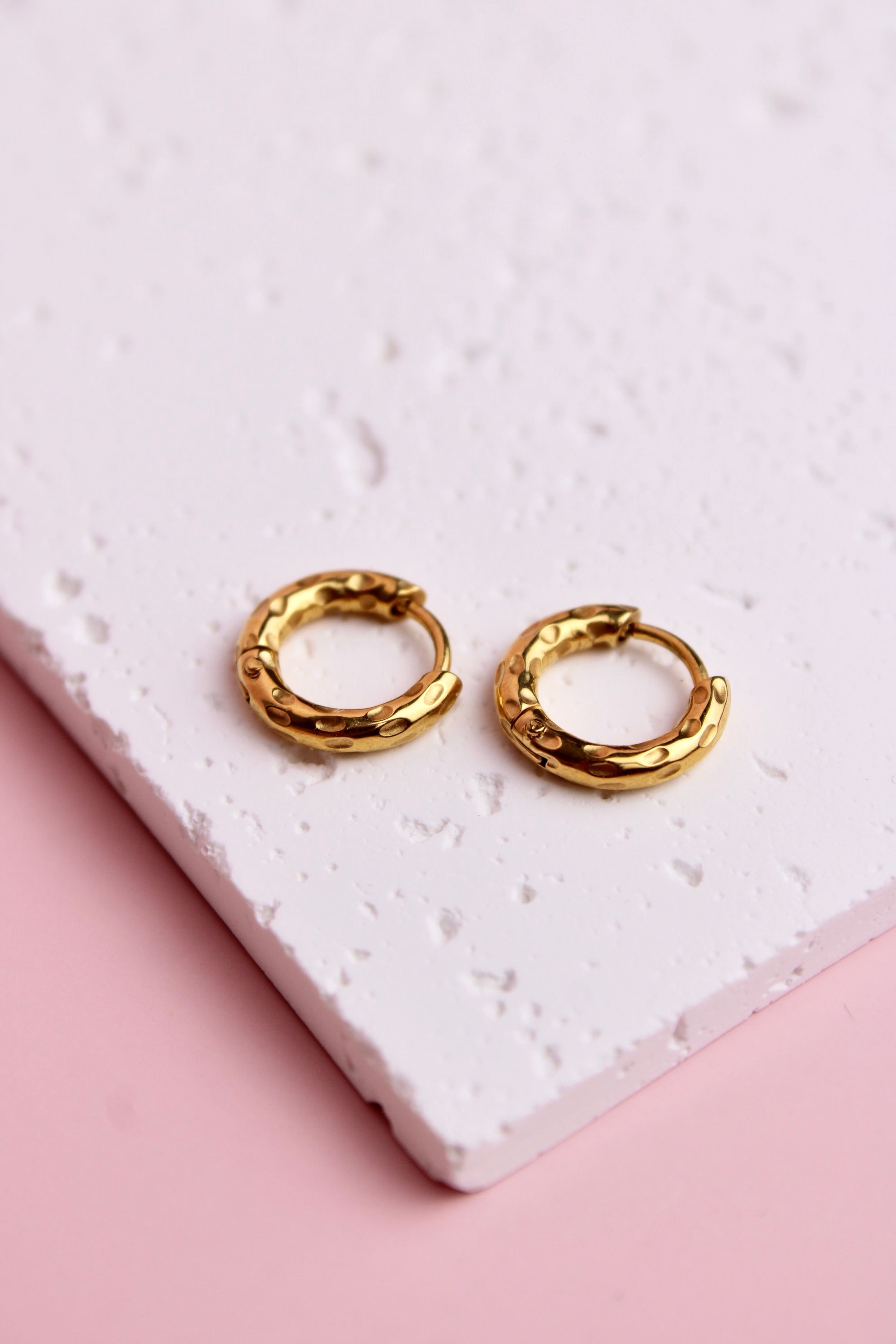 Irregular Hoops - ElleaShop