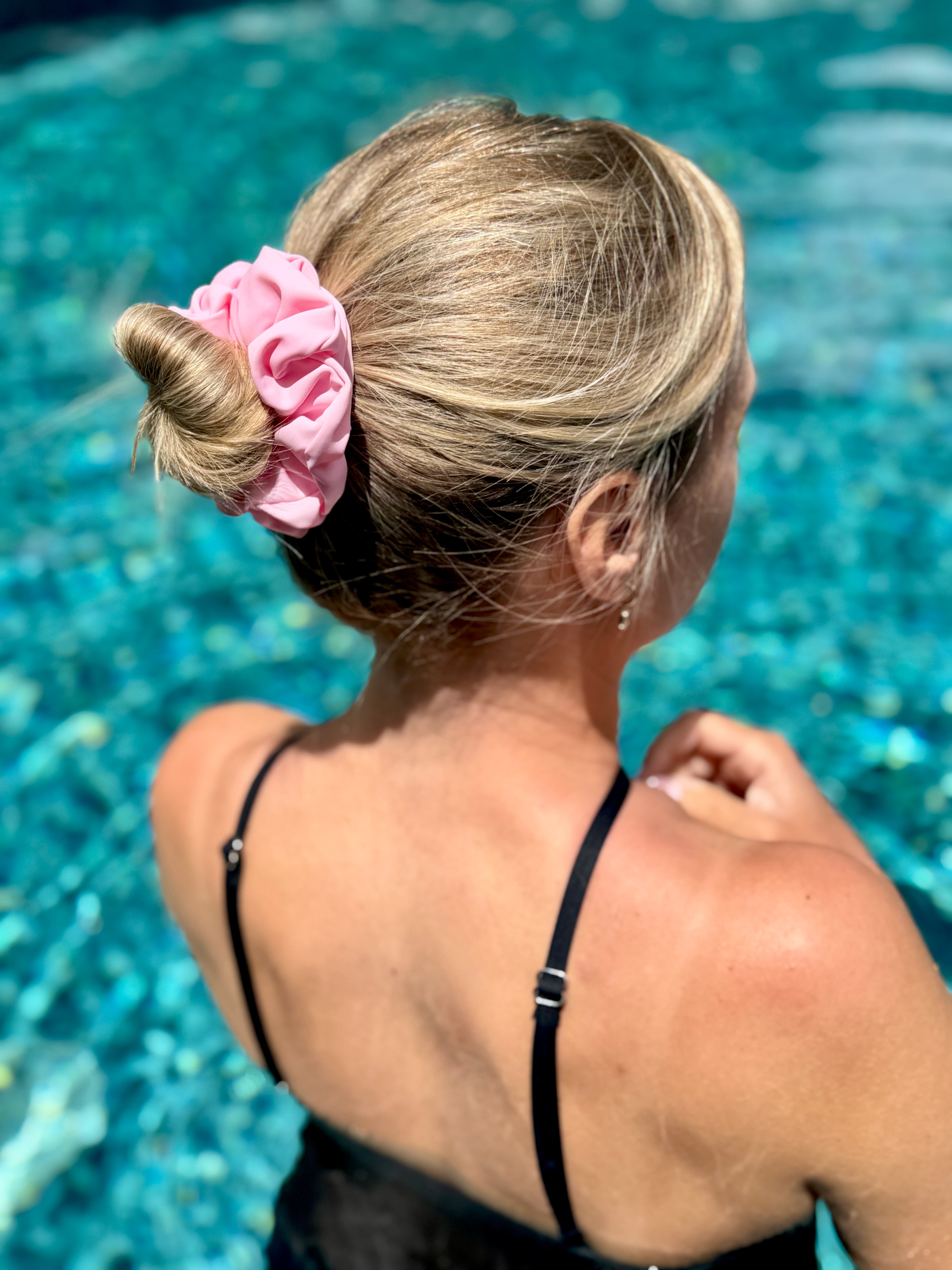 Light Pink Sport Scrunchie - ElleaShop