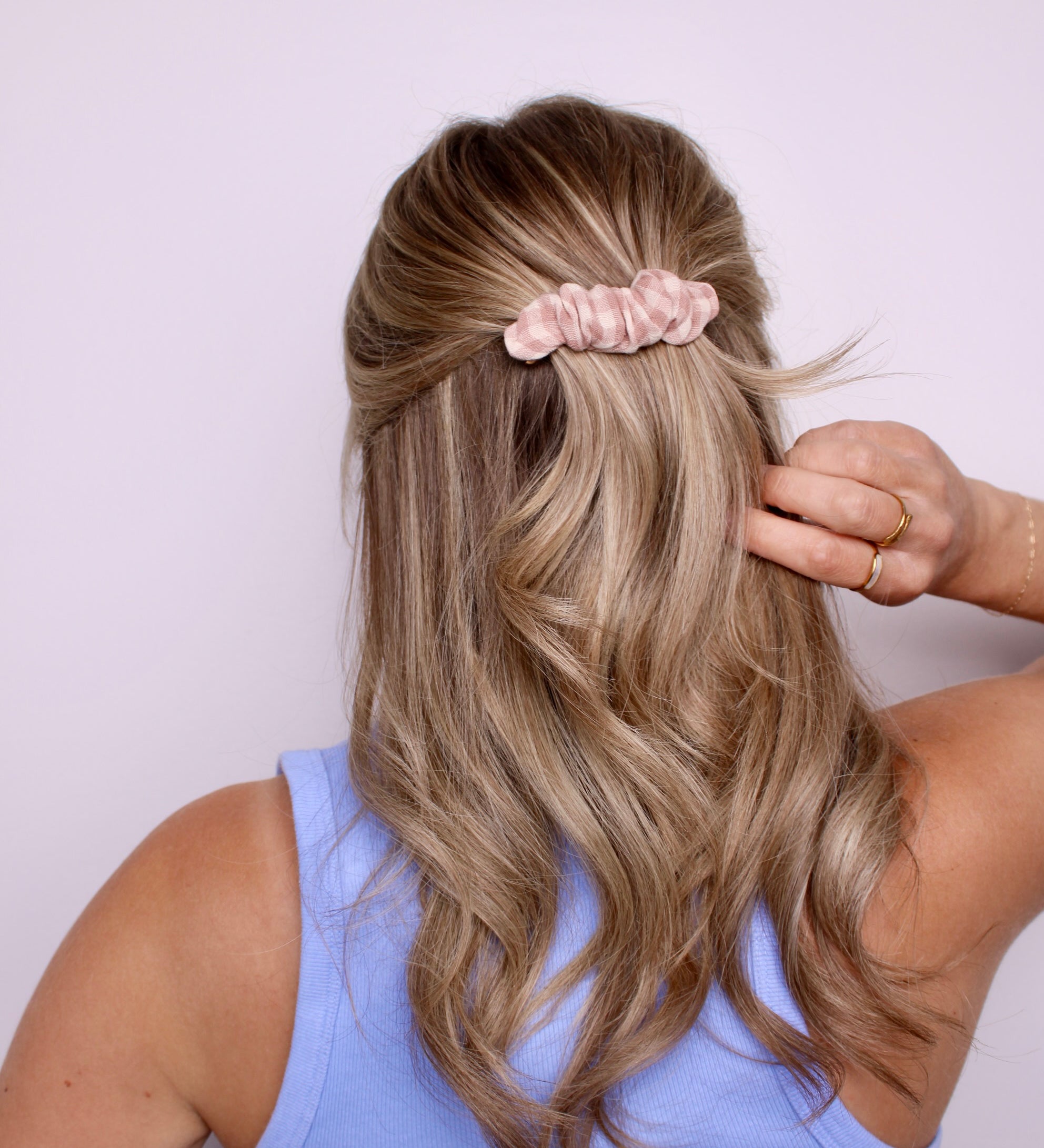 Cookies & Cream Scrunchie Clip - ElleaShop