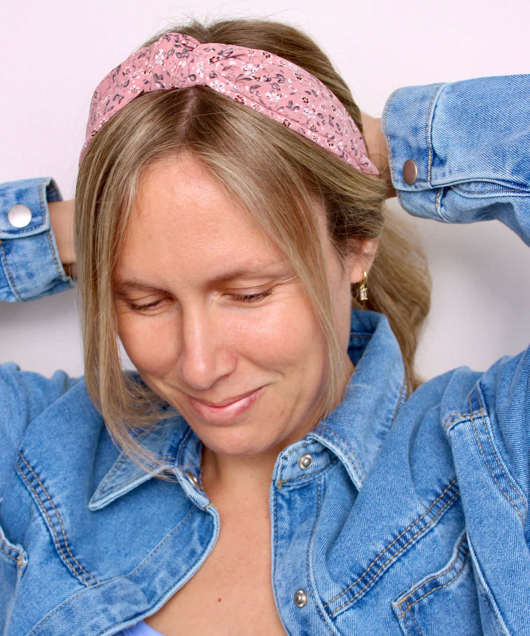 Old Rose Flowers Knotted Headband - ElleaShop