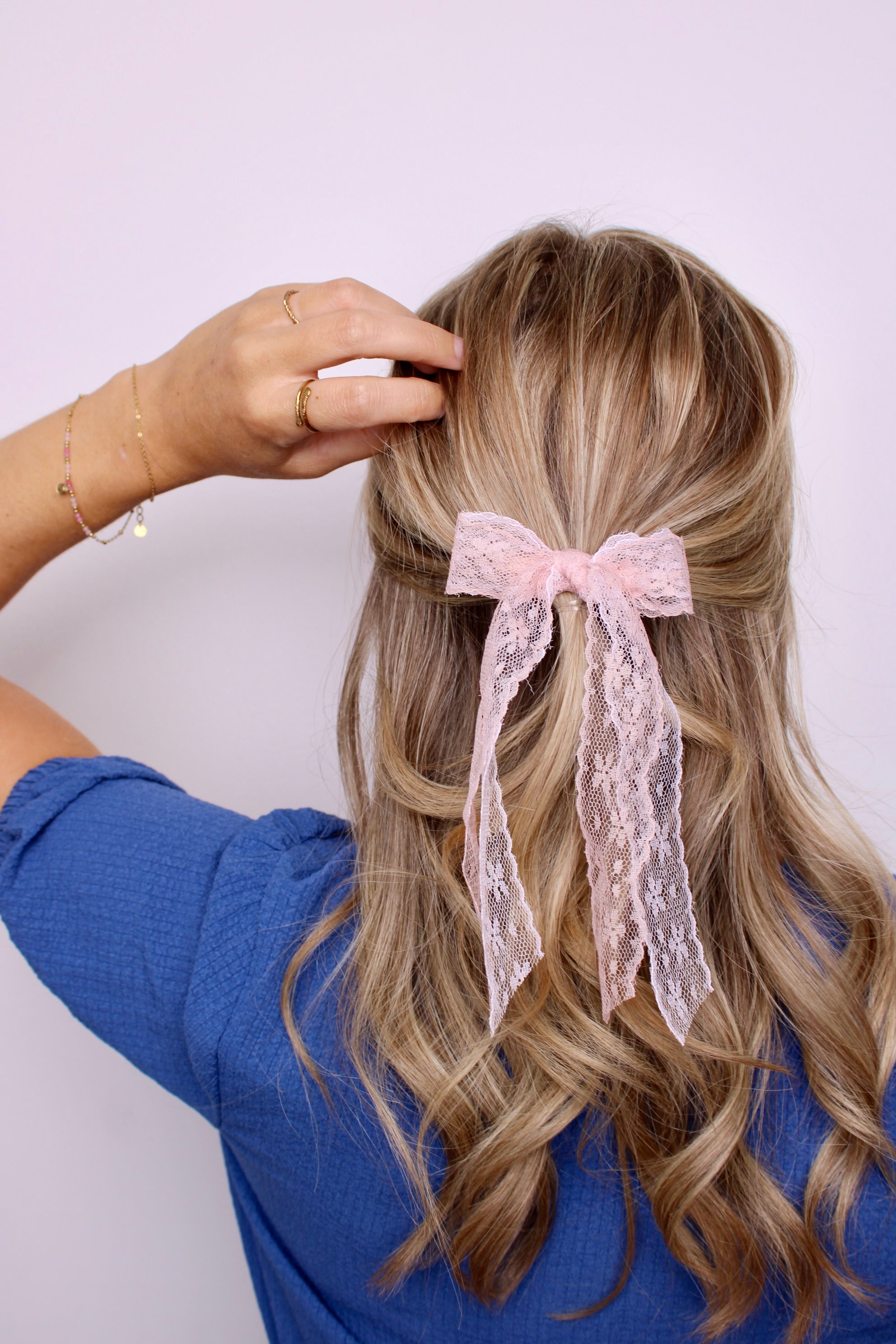 Enchanted Lace Bow - ElleaShop