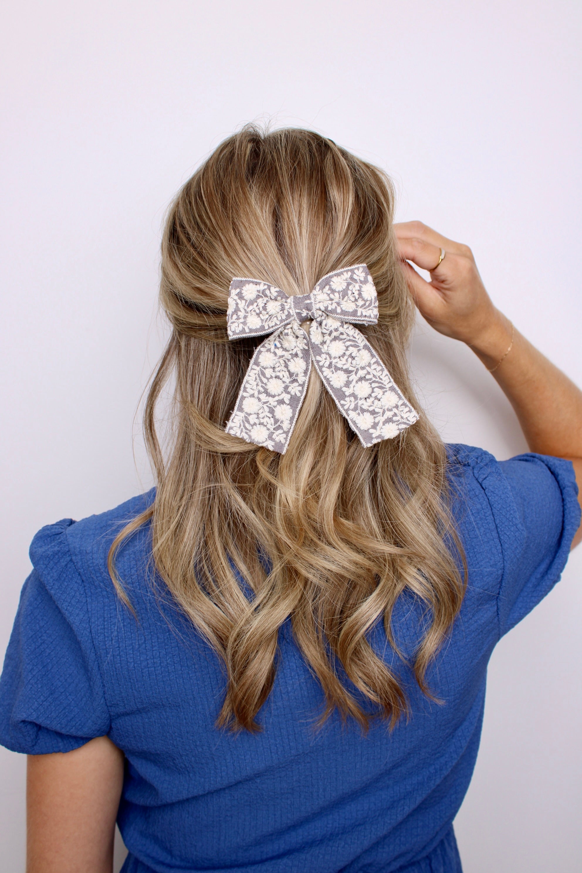 Heirloom Bloom Bow - ElleaShop