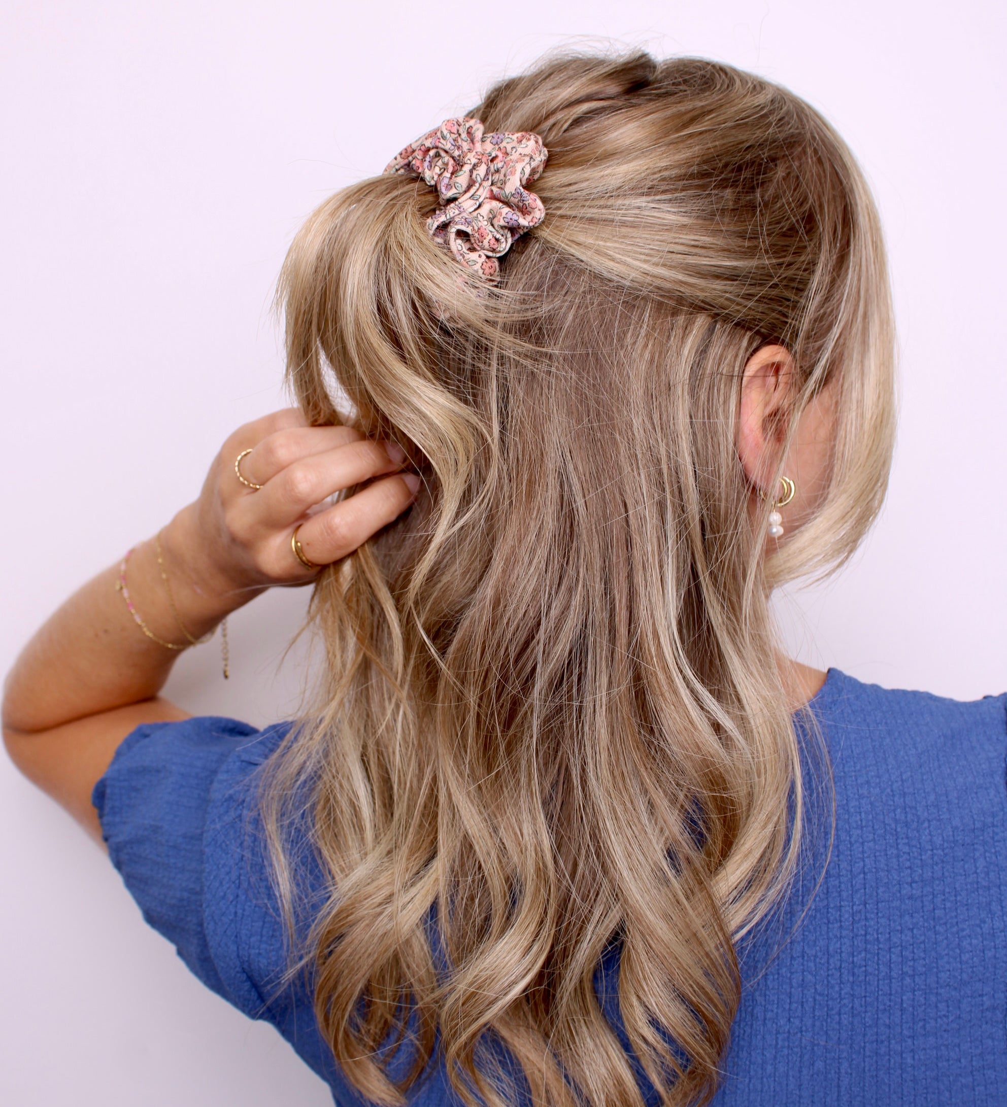 Cottage Bloom Scrunchie - ElleaShop