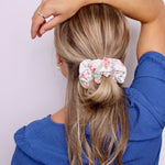 Blushing Meadow Scrunchie - ElleaShop