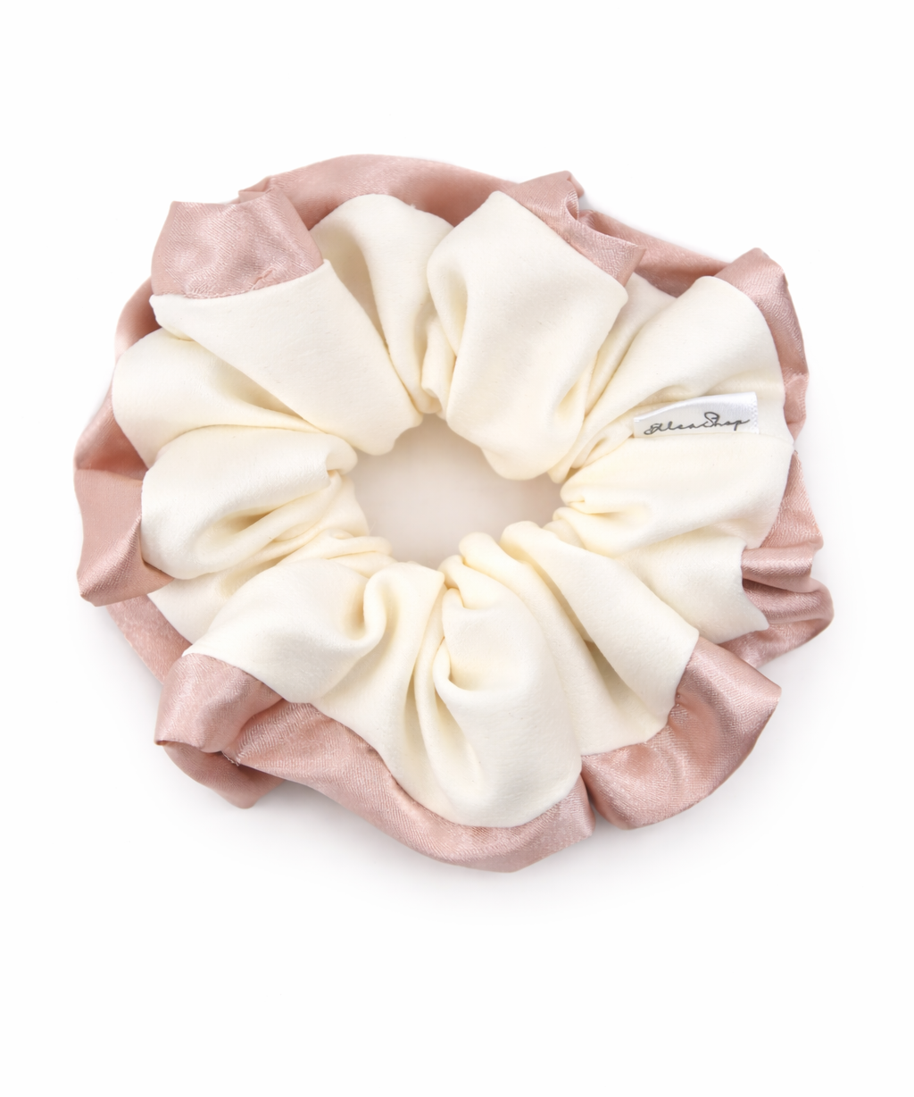 Strawberry Vanilla Scrunchie - ElleaShop